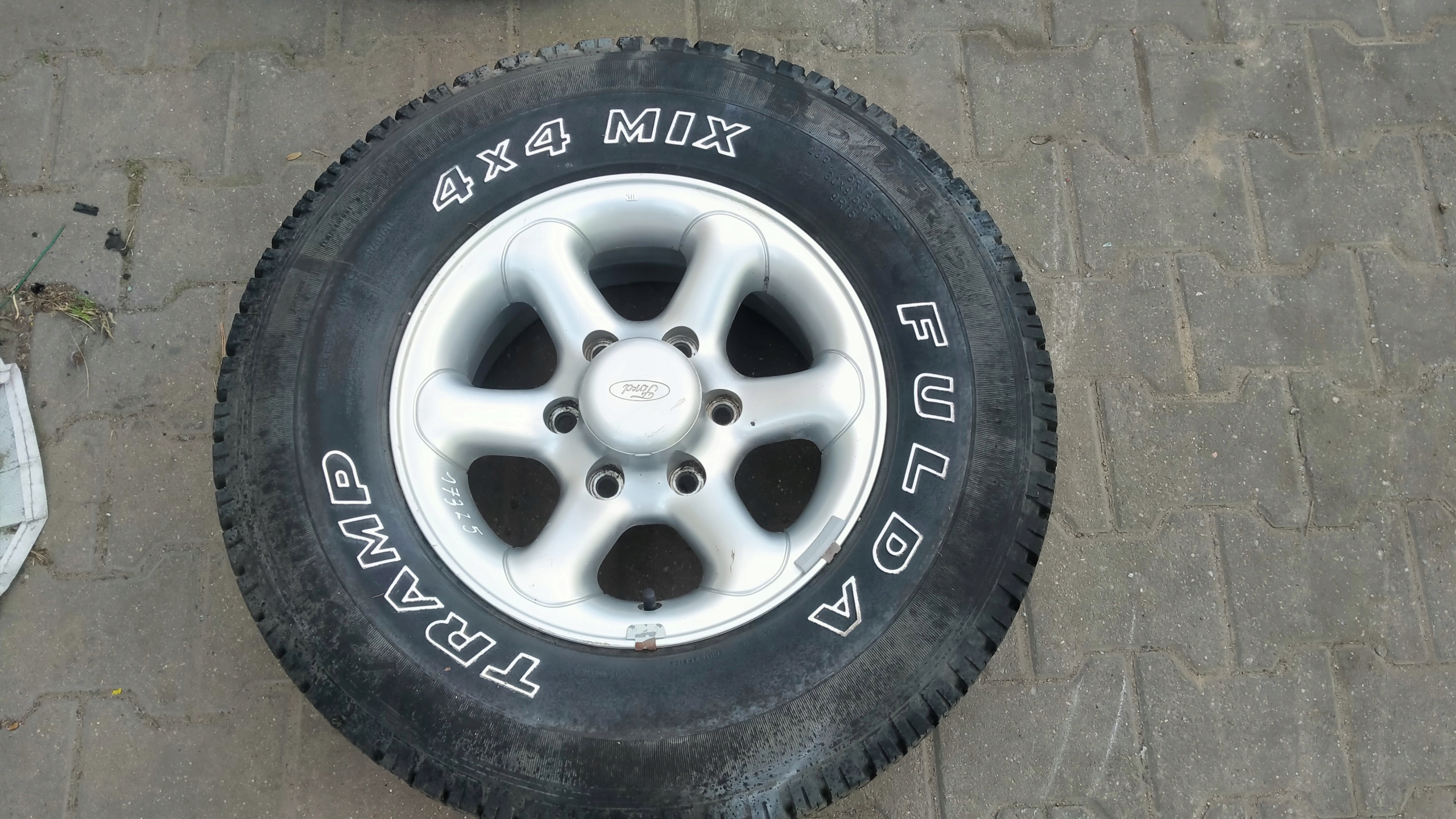 Ford Maverick e CERCHI di alluminio 15"