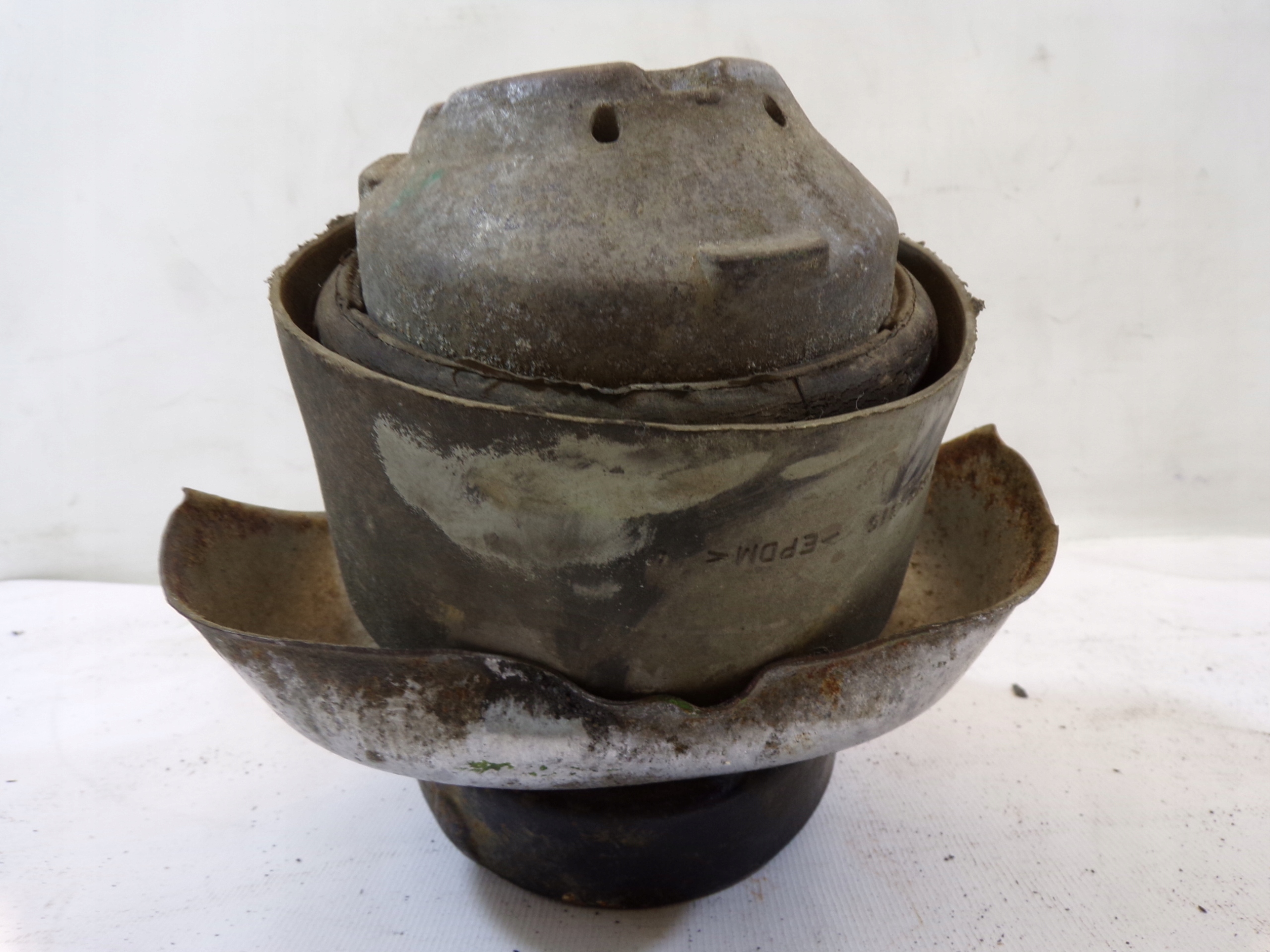airbag engine mount MERCEDES W203 1.8 A2712230804