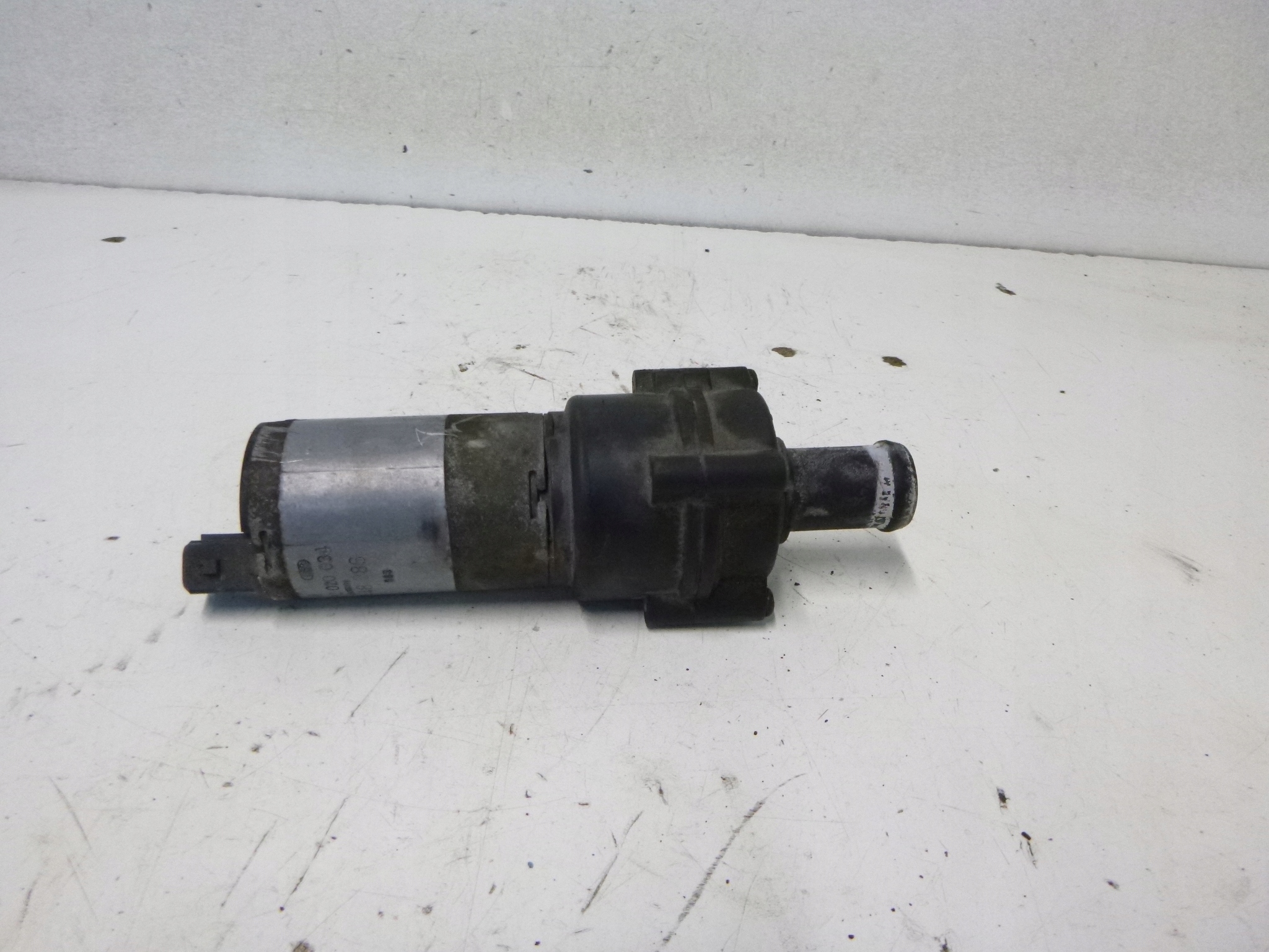 POMPE CIRCULATION D’EAU ÉLECTROVANNE OPEL OMEGA 90448286