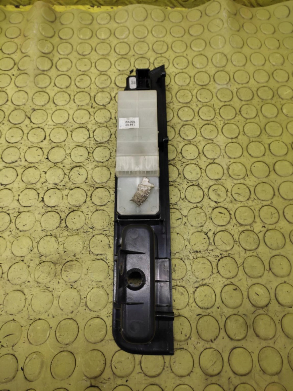 SUZUKI SWIFT IV window control switch left front 62J502618T