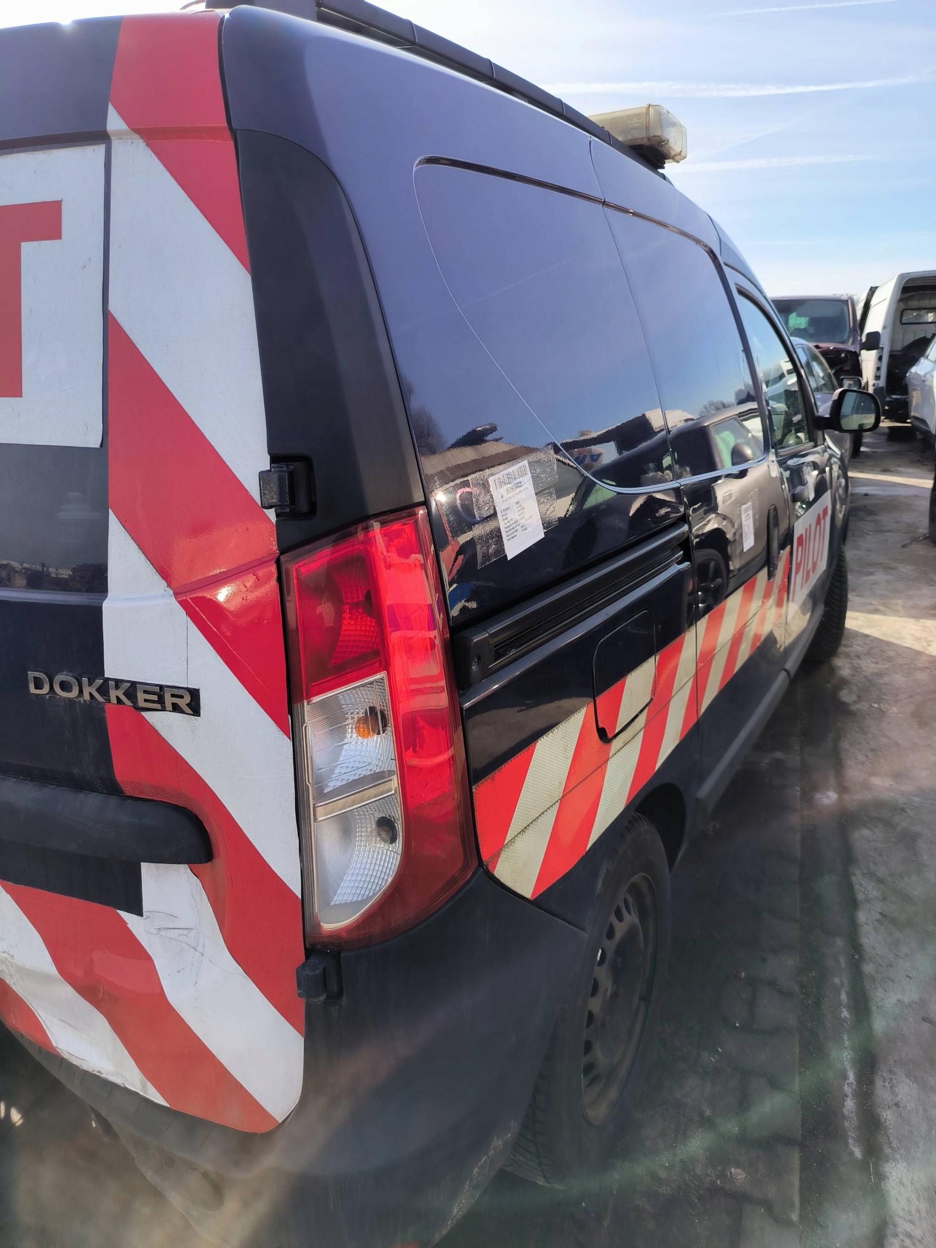 LONGHERONE parafango Destra posteriore OVB42 DACIA DOKKER