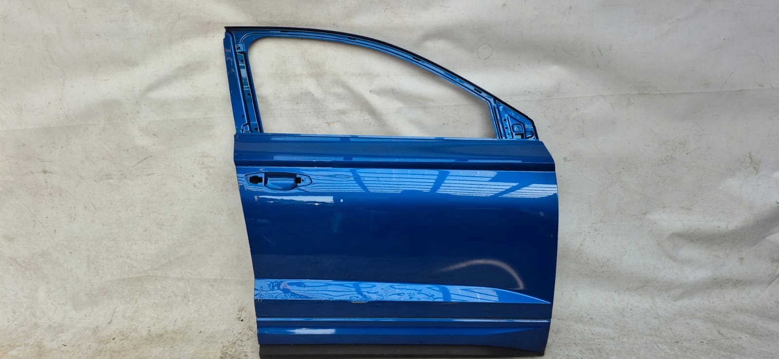 SKODA KODIAQ and 1 16- door front front right