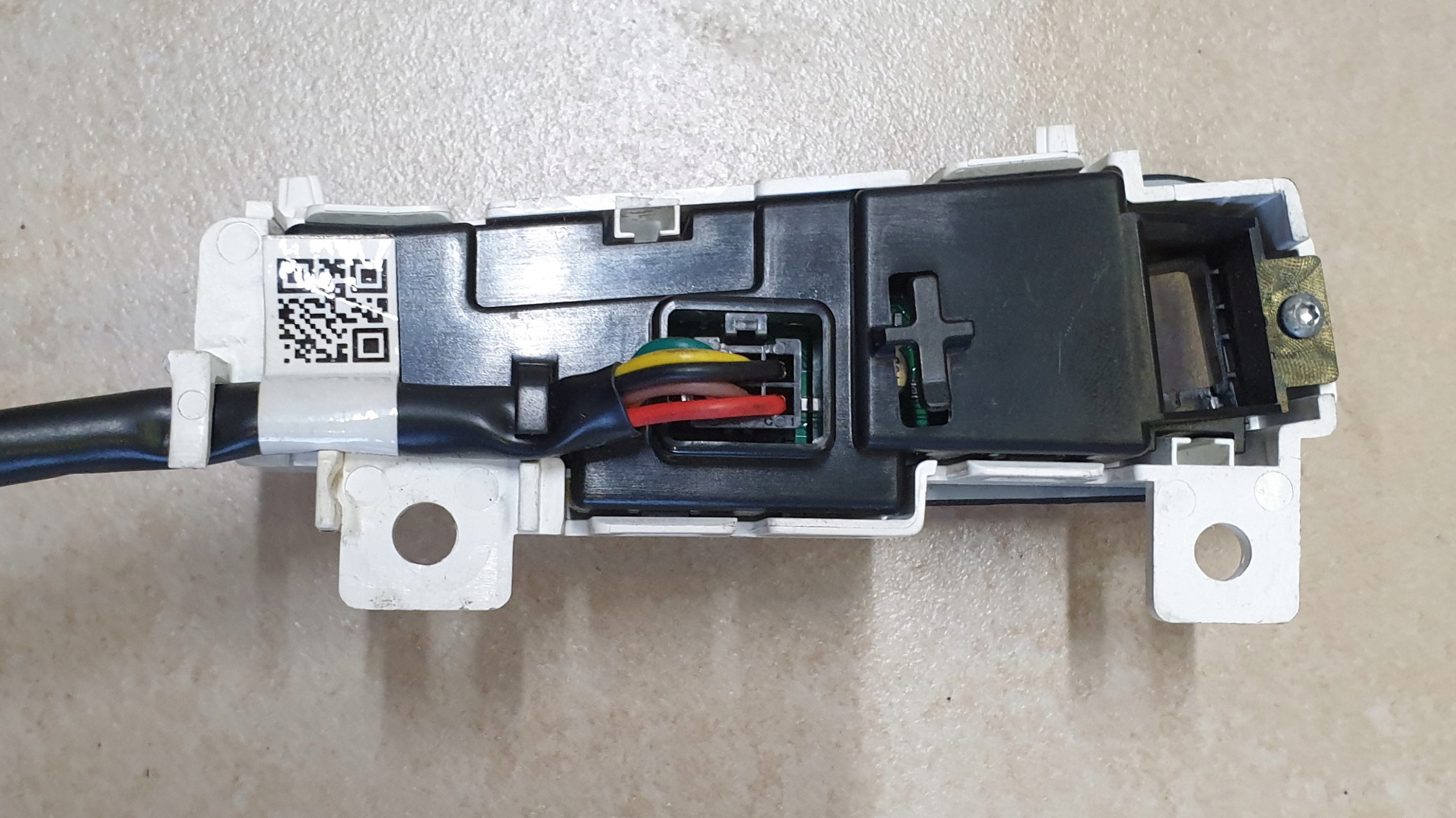 SELEKTOR PANEL Schalt getriebe Bildschirm, MAZDA CX3 CX-3 DA6D-64350-C