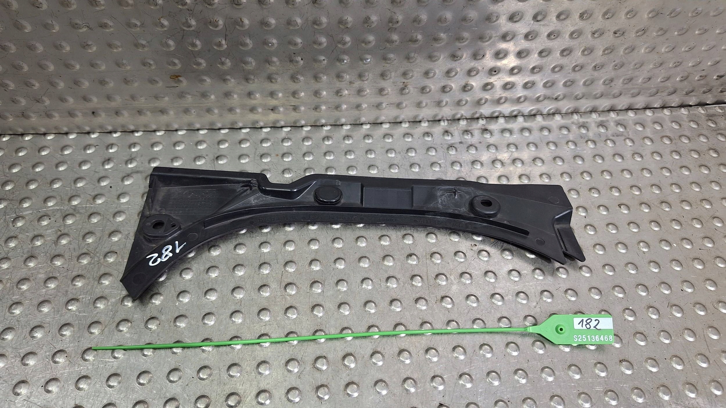 copertura GREMBIALINA parafango Destro 4H0823746C AUDI A8 D4 4H