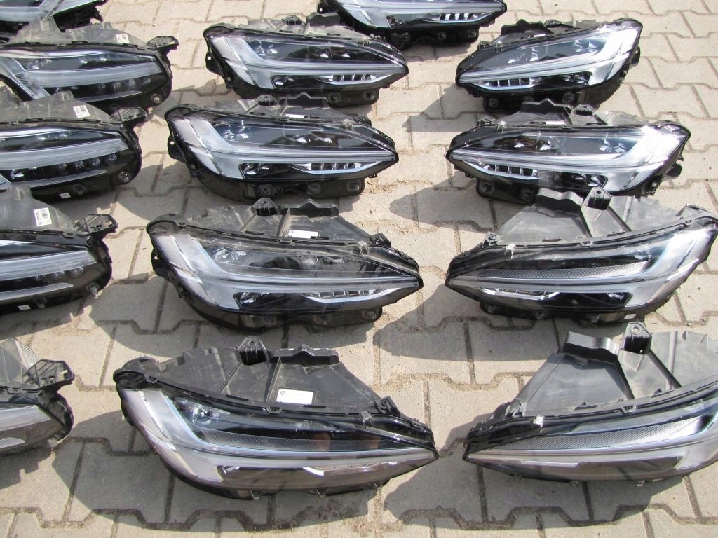 VOLVO S90 V90 CC - light left right front MID LED
