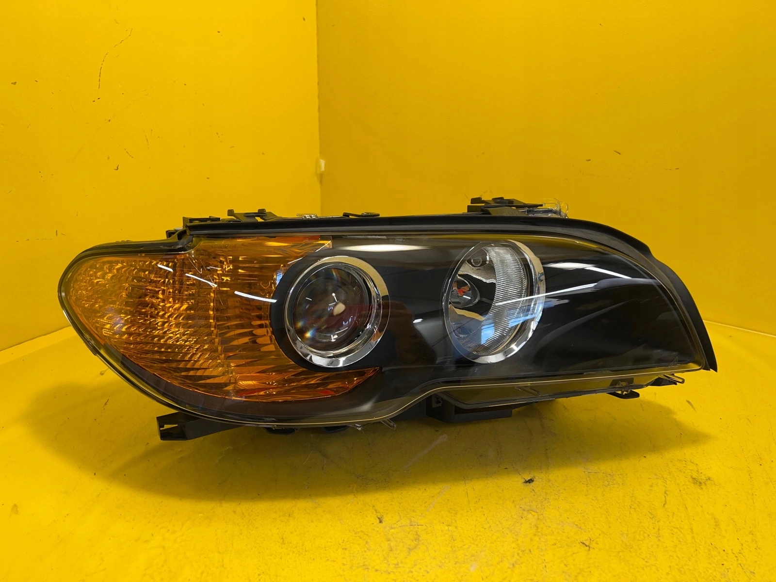 light right BMW E46 10-13 COUPE CABRIO XENON