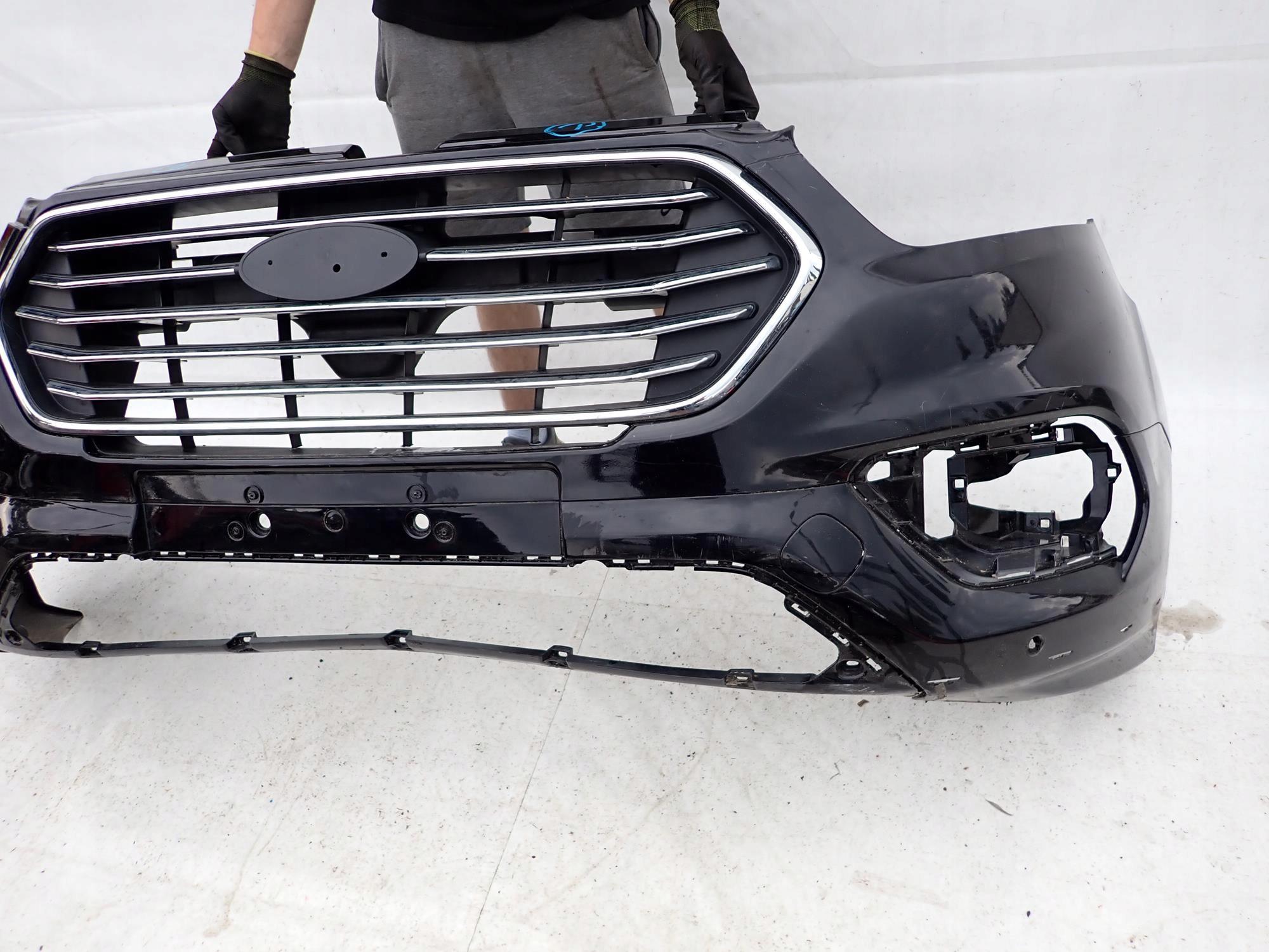 FORD TRANSIT CUSTOM ACTIVE LIFT 17- Stoßstange vorne
