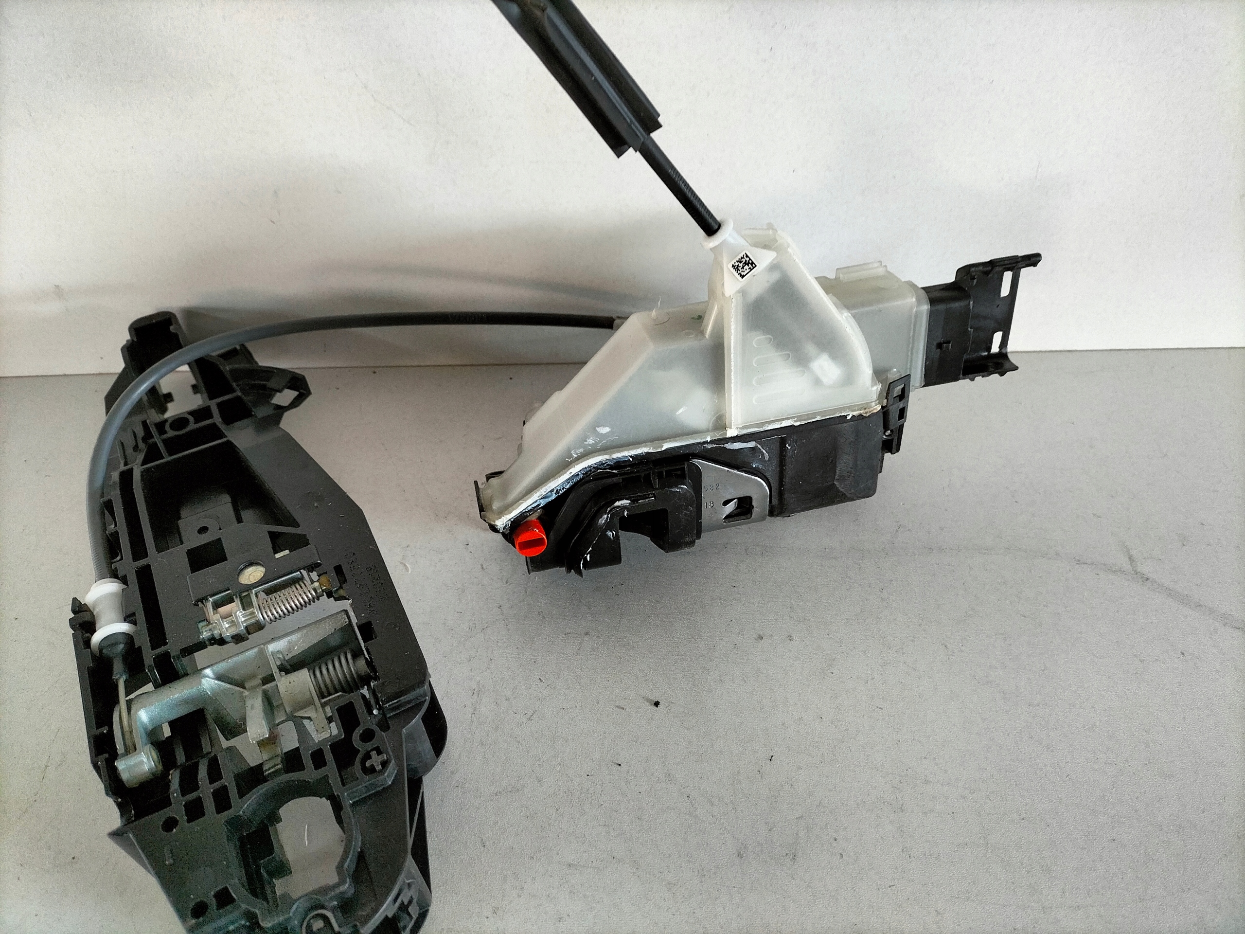 lock door rear part left OPEL CROSSLAND X 17