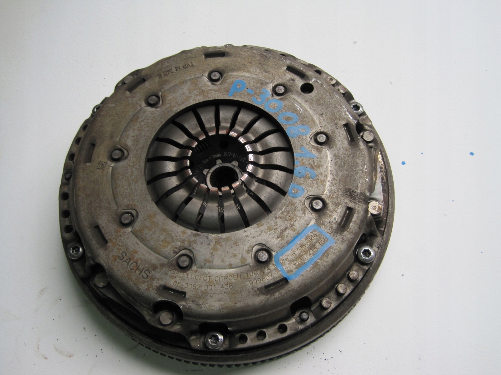 clutch Peugeot 3008 1,6D 9800221480