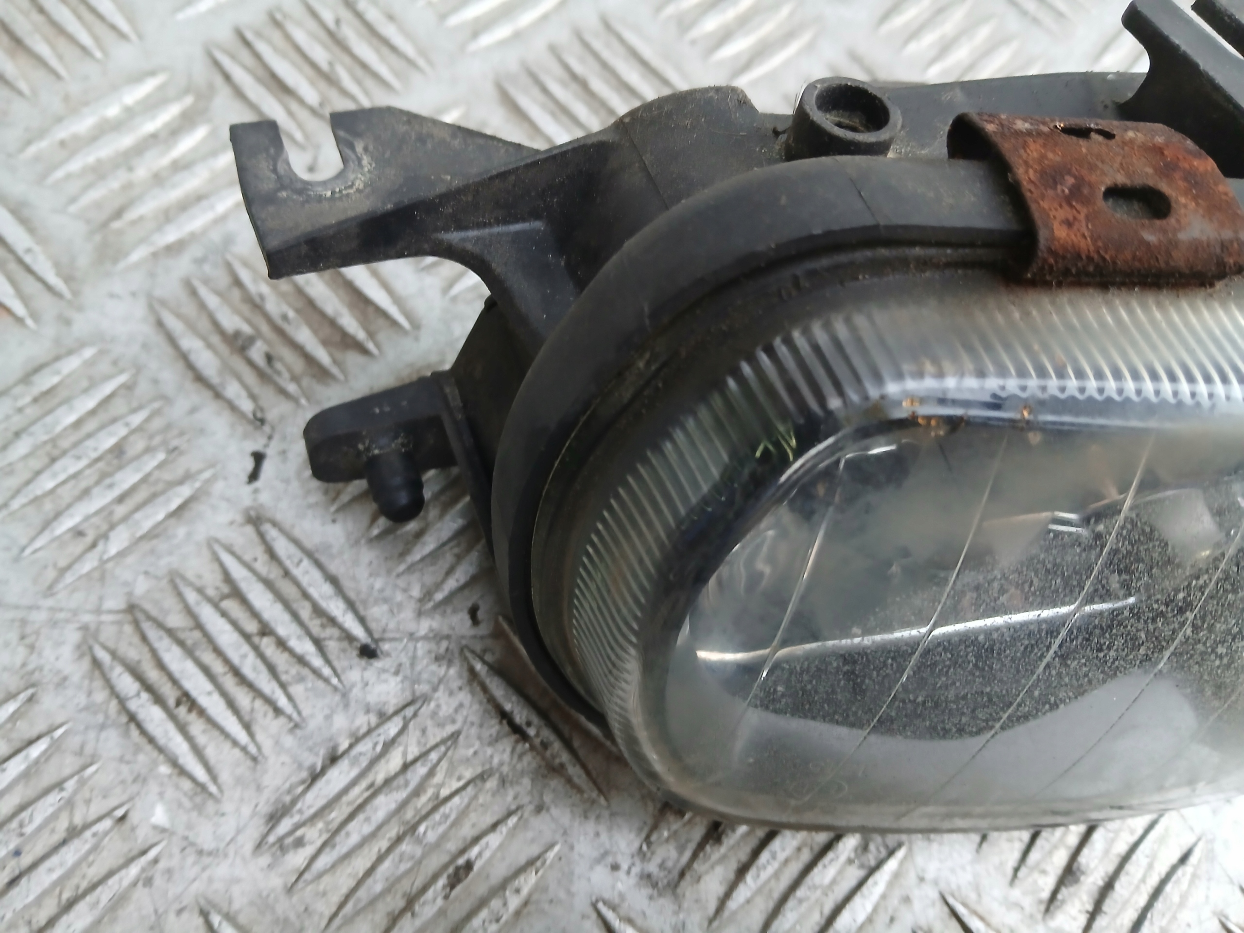 MERCEDES W203 Nebelscheinwerfer links 160719-00