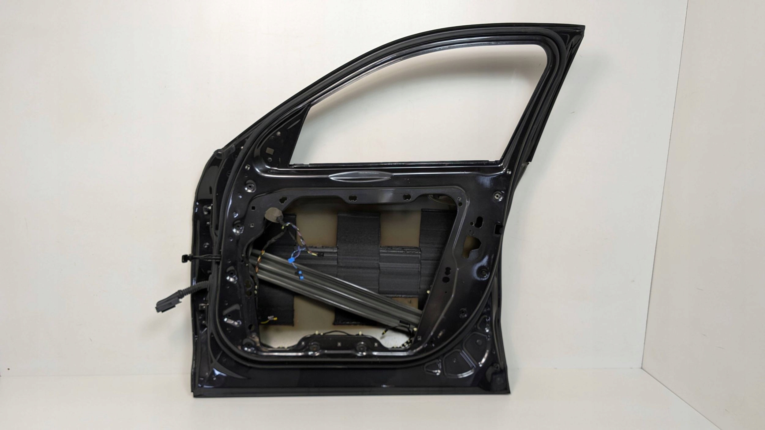 BMW X4 G02 door front right A90 w colour