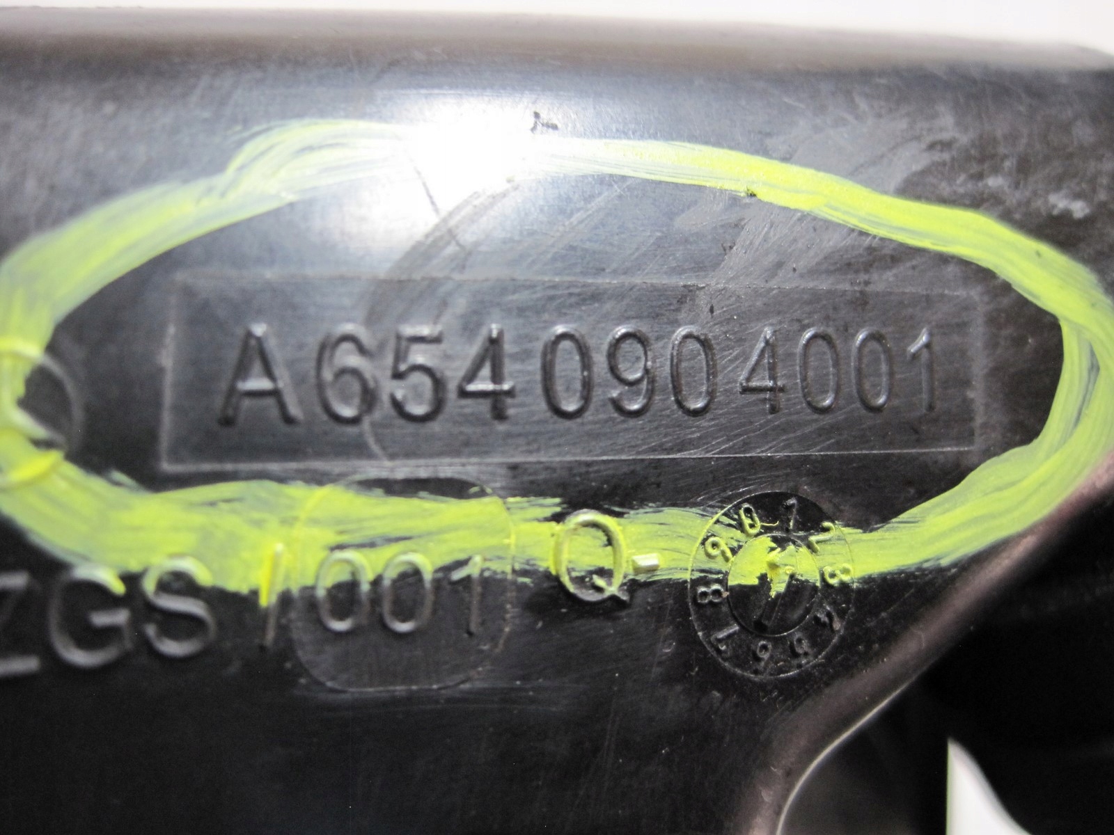 REZONATOR MERCEDES GLB 247 6540904001