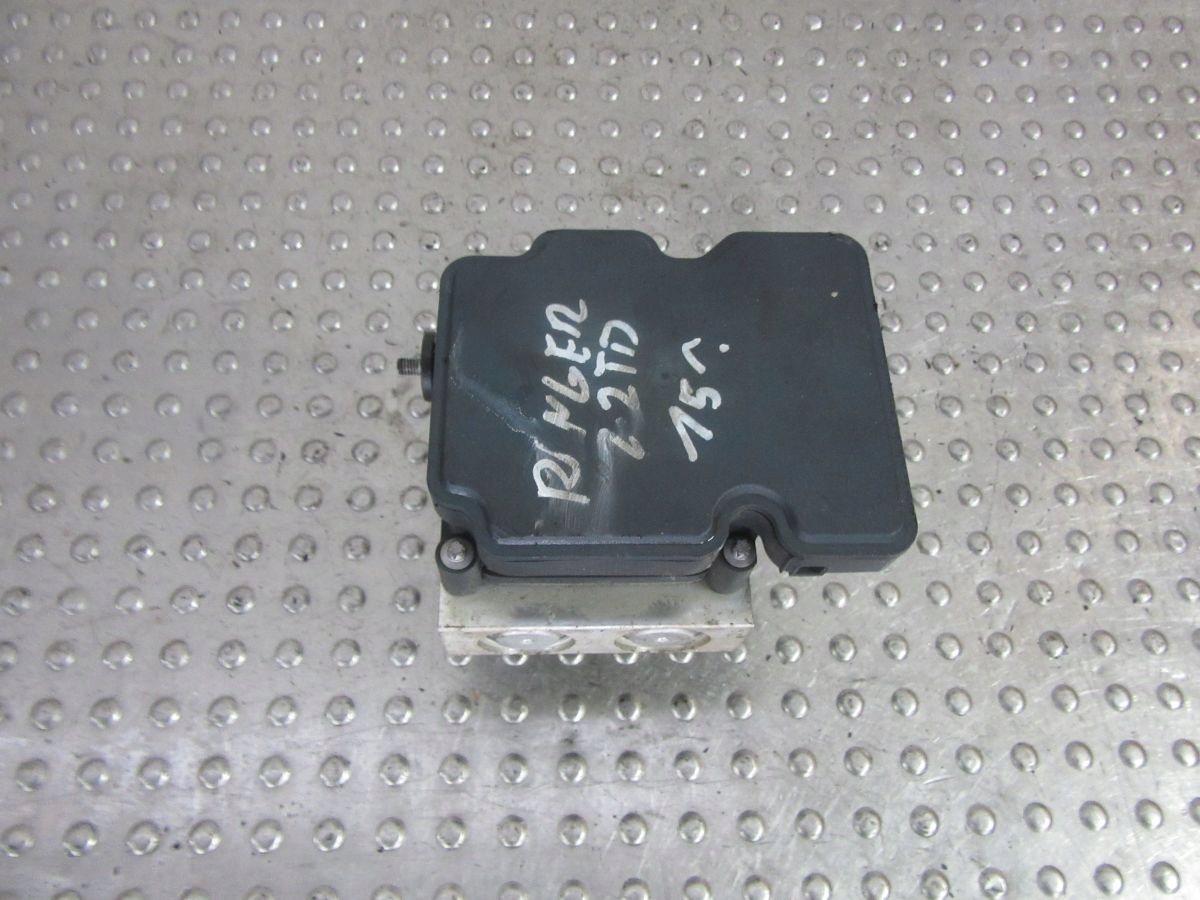 FORD RANGER 2.2d 2015 насос ABS