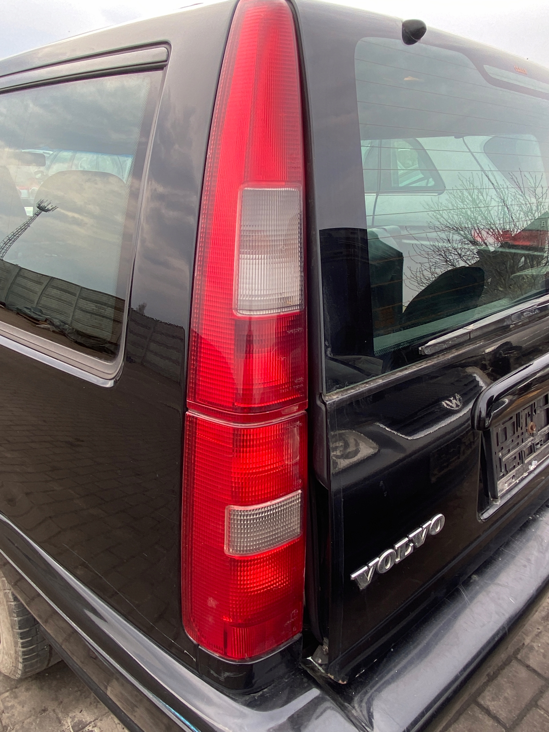 Volvo V70 1 and 95-00 light left rear rear part