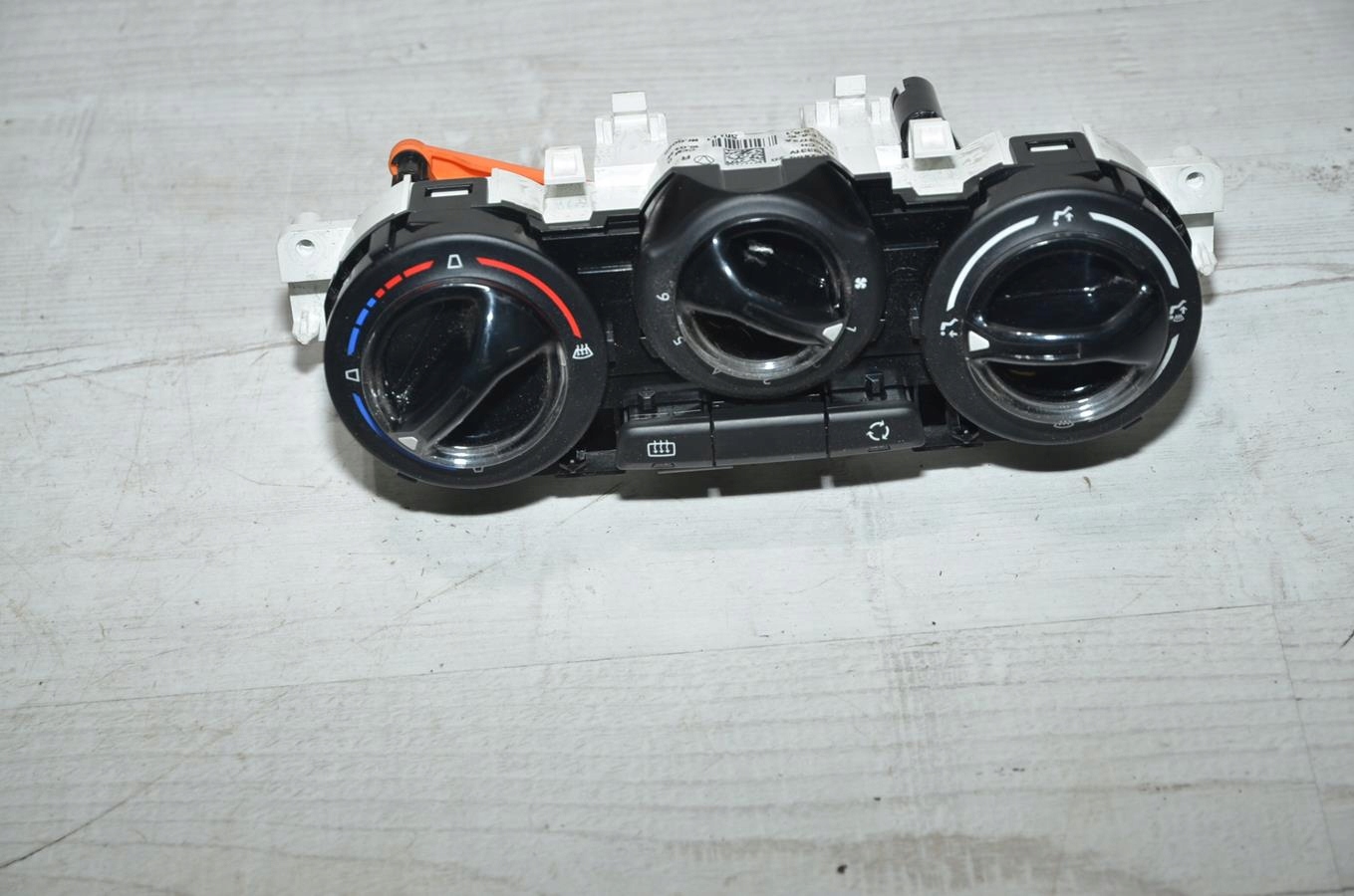 Panel air conditioning devices Peugeot 2008 14r