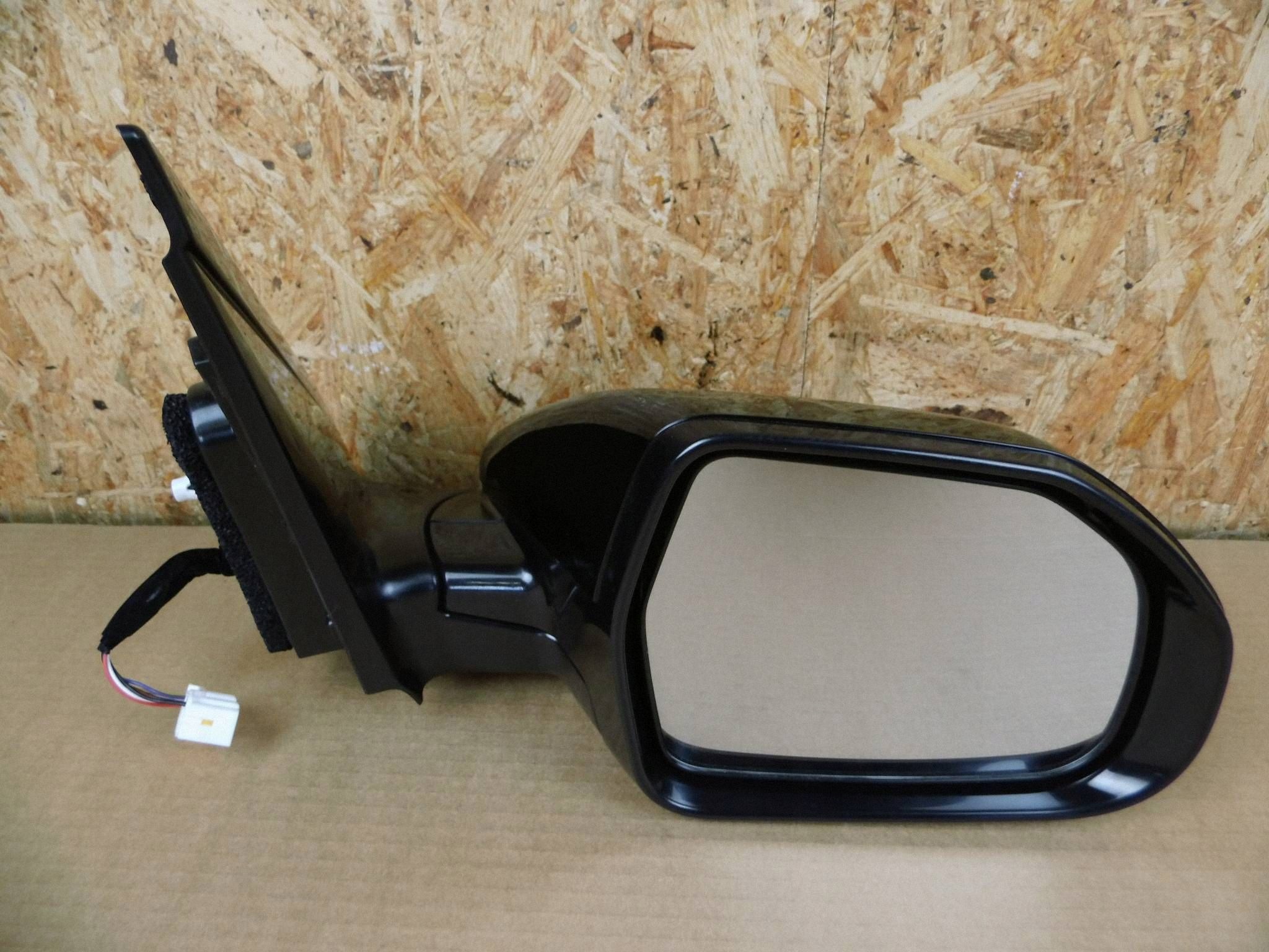 KIA EV2 mirror right 6-of cables (vertical)