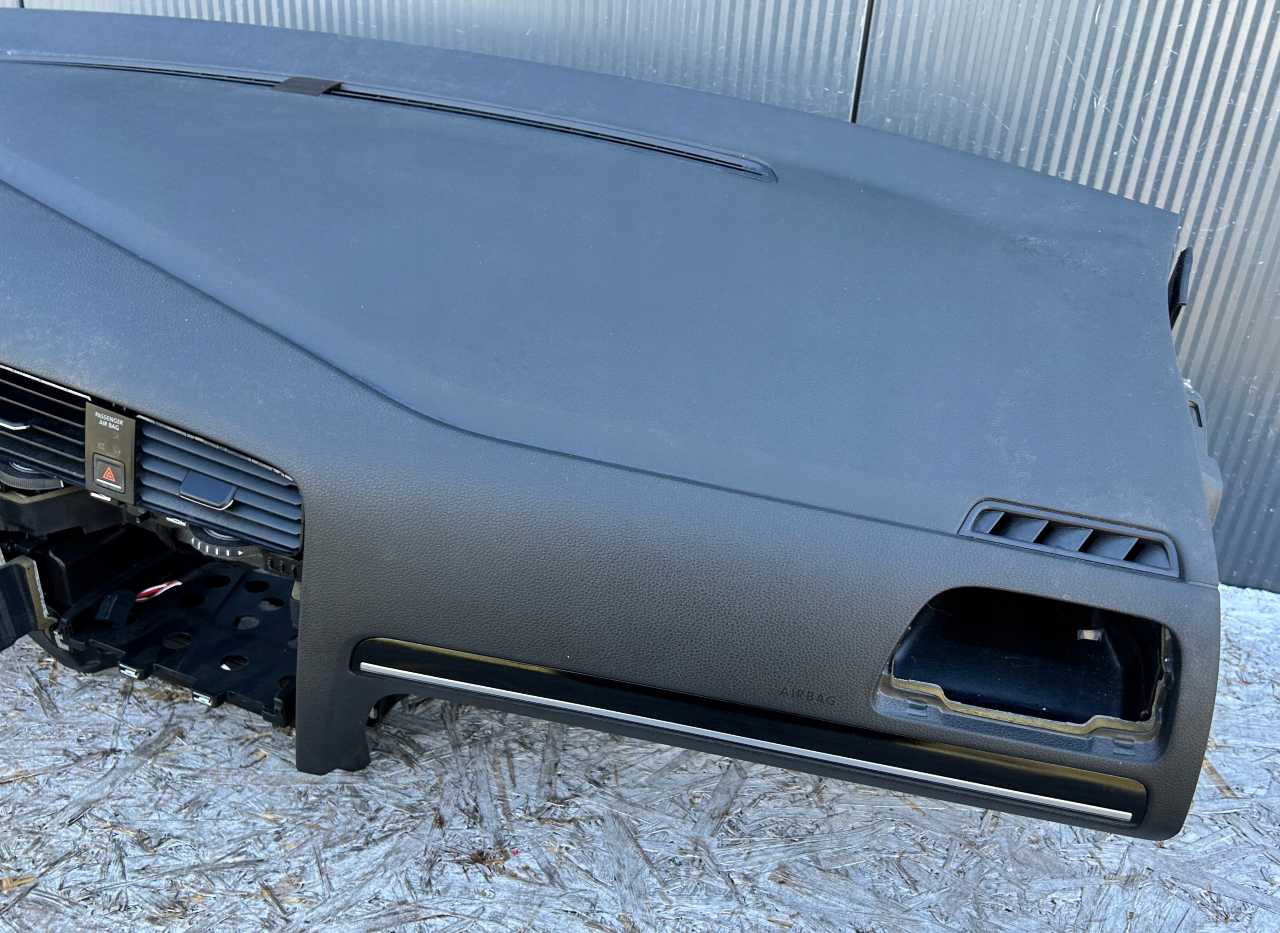 dashboard console airbag of the passenger VW GOLF VII 12- DEMONTAZ