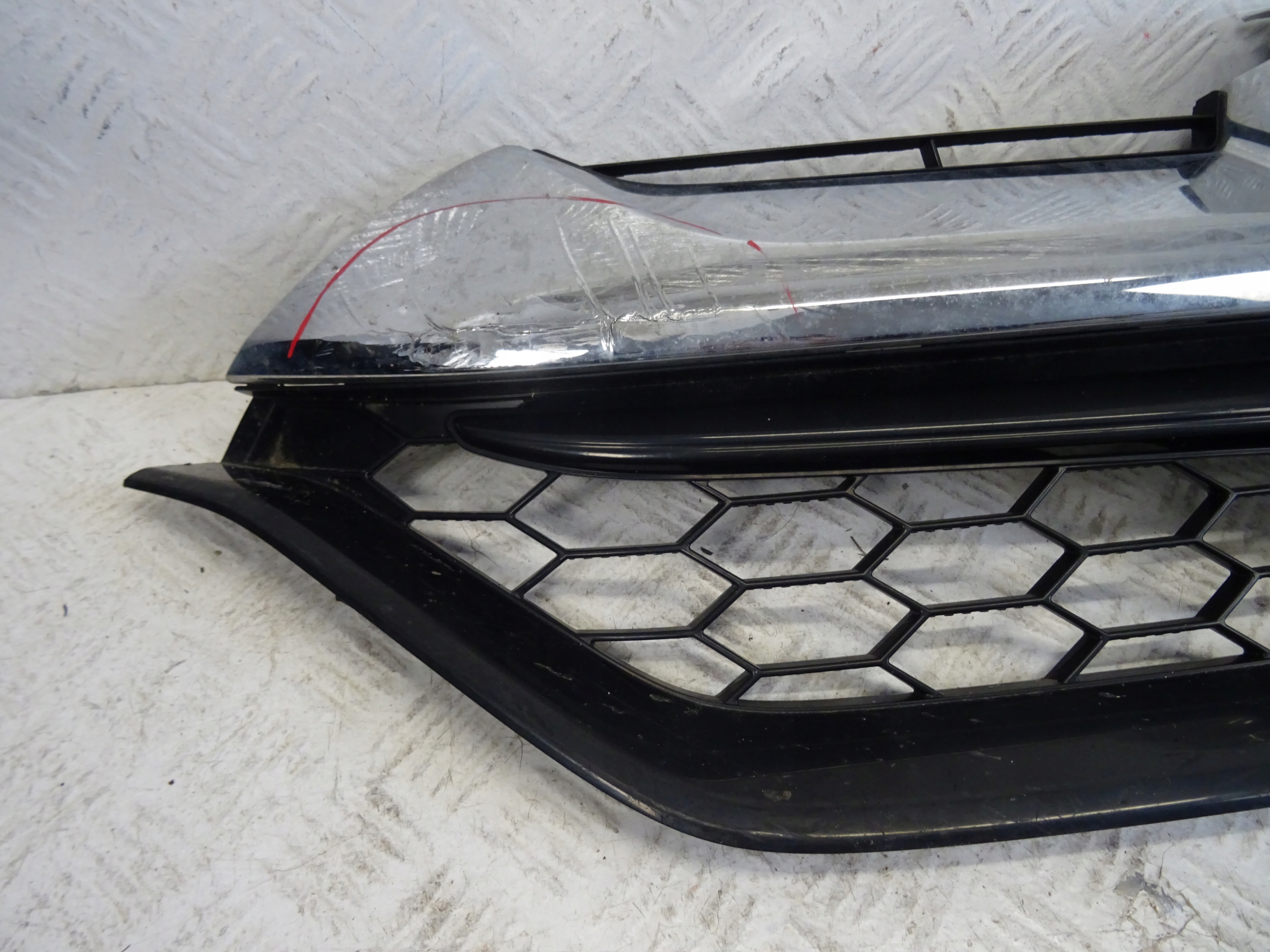 grille front front grill HONDA CRV CR-V 71121-TNY-G1