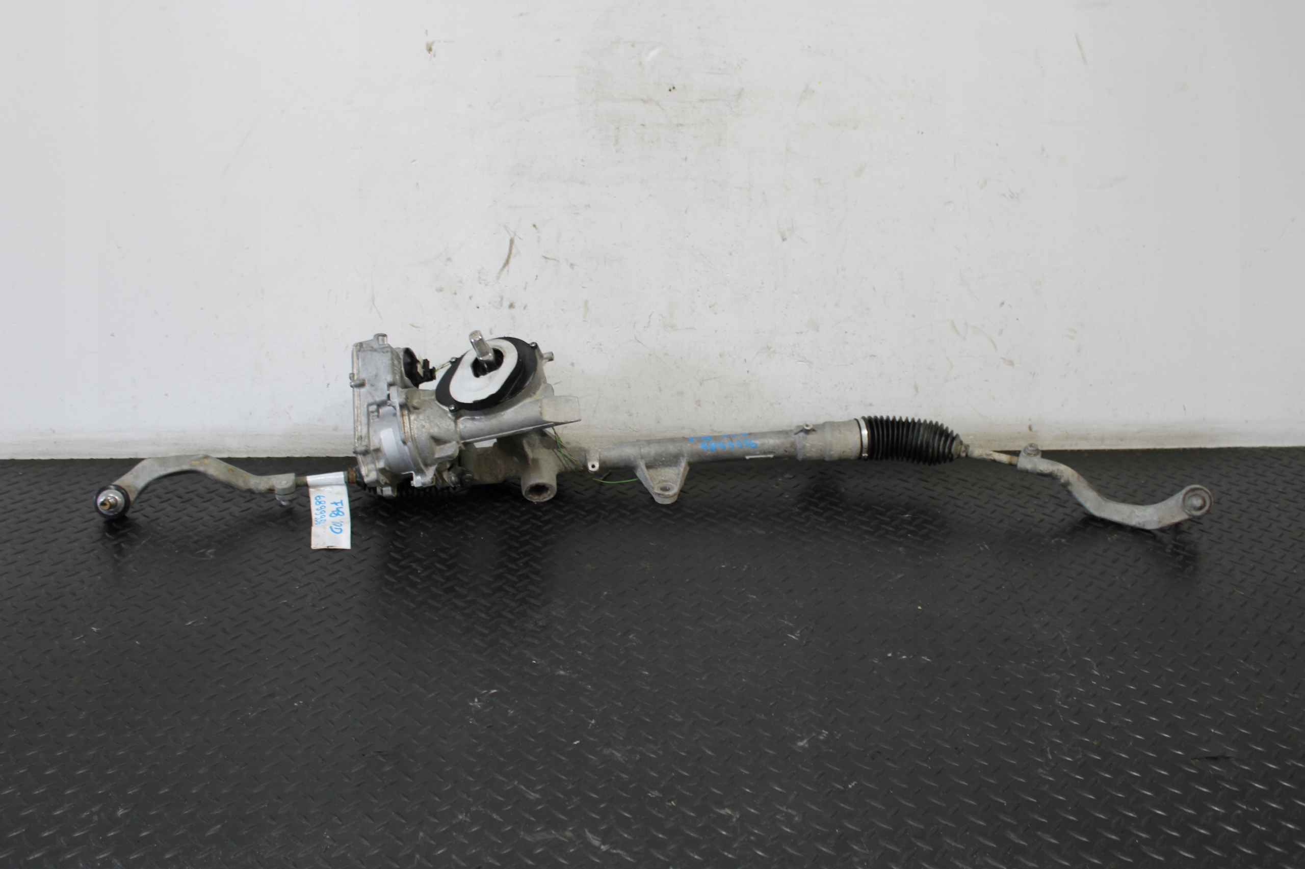 drag rod servo steering control BMW X1 F48 6899956