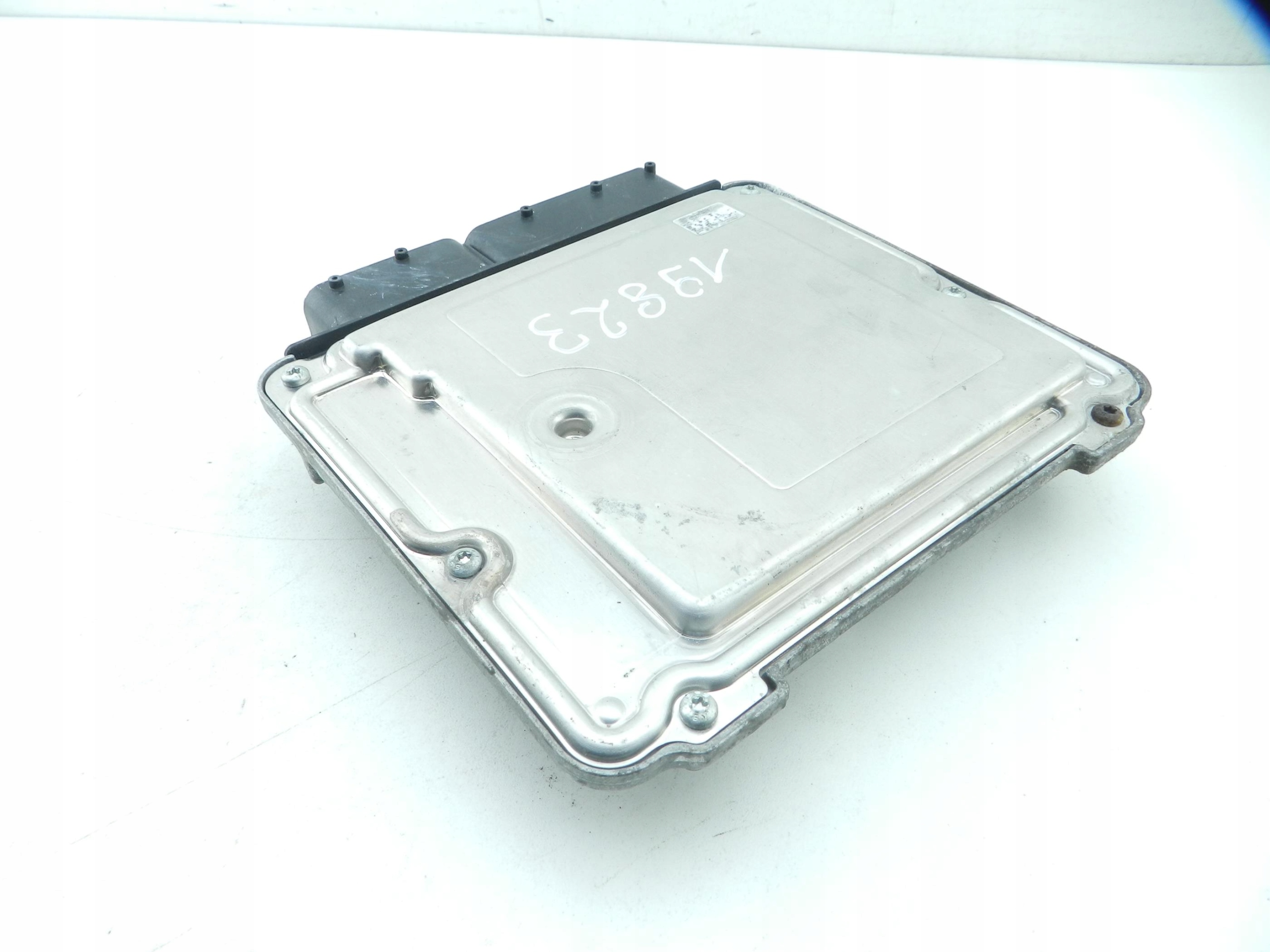 control unit of the engine OPEL CORSA D 1.3 CDTI 55578997