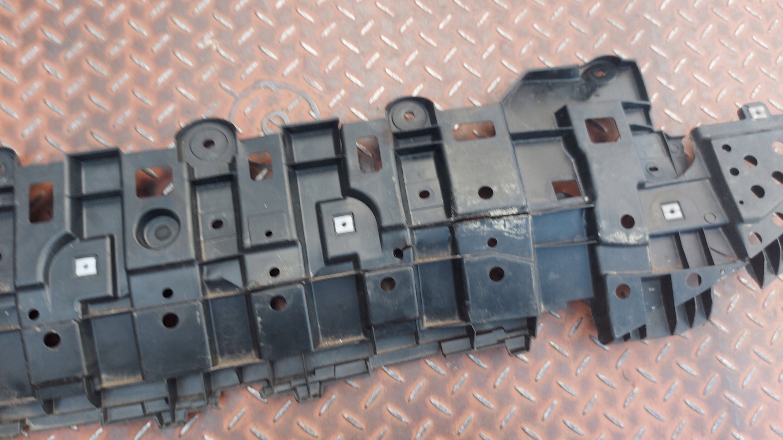 ABSORBER cover below bumper TOYOTA YARIS IV 20