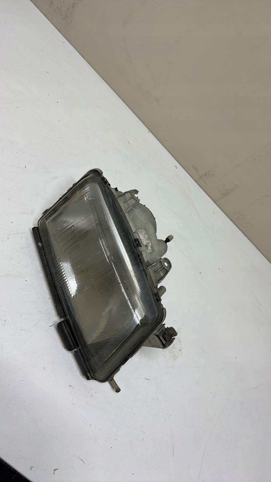 REFLEKTOR right SAAB 9-5 and 97-01 light right front front EUROPA