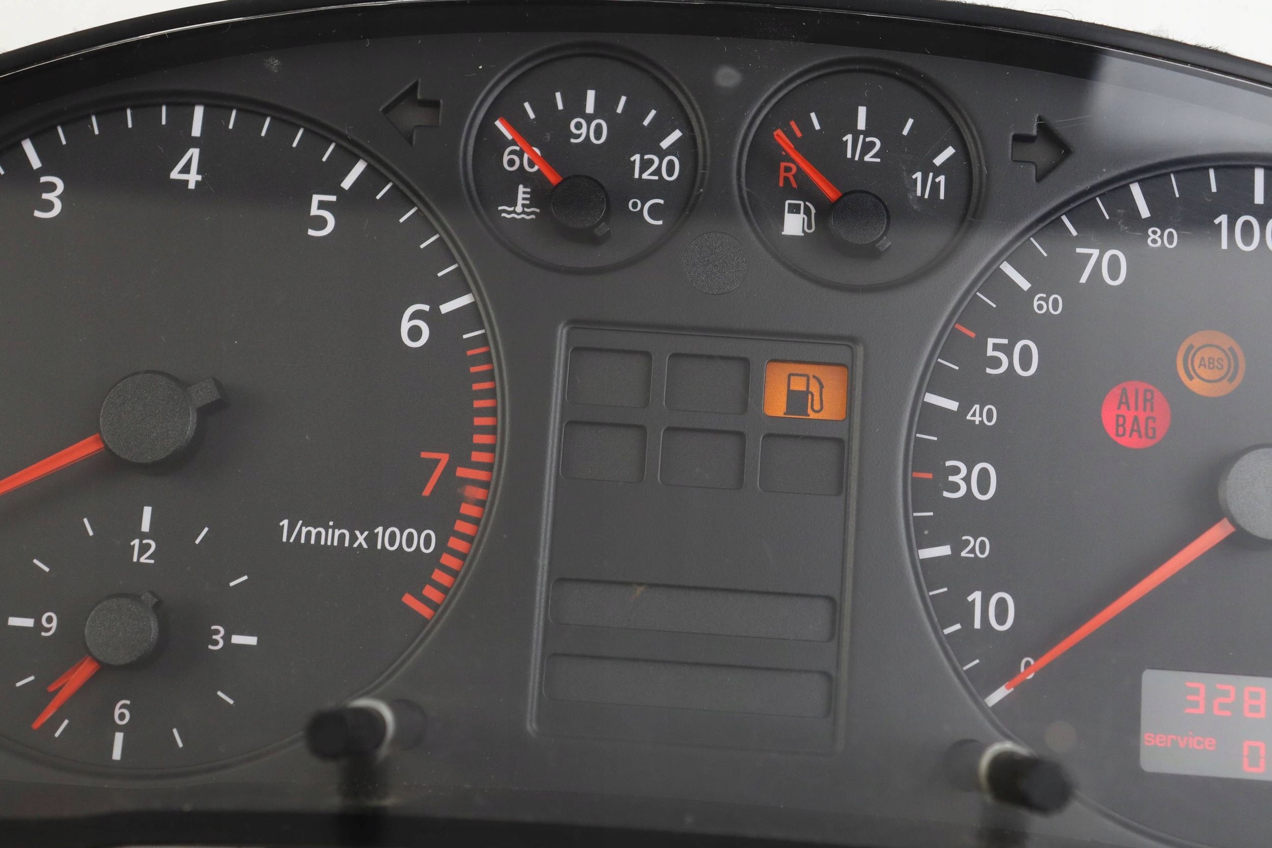 AUDI A4 B5 dials dials PREDKOSCIOMIERZ petrol 8D0919861C EUROPA
