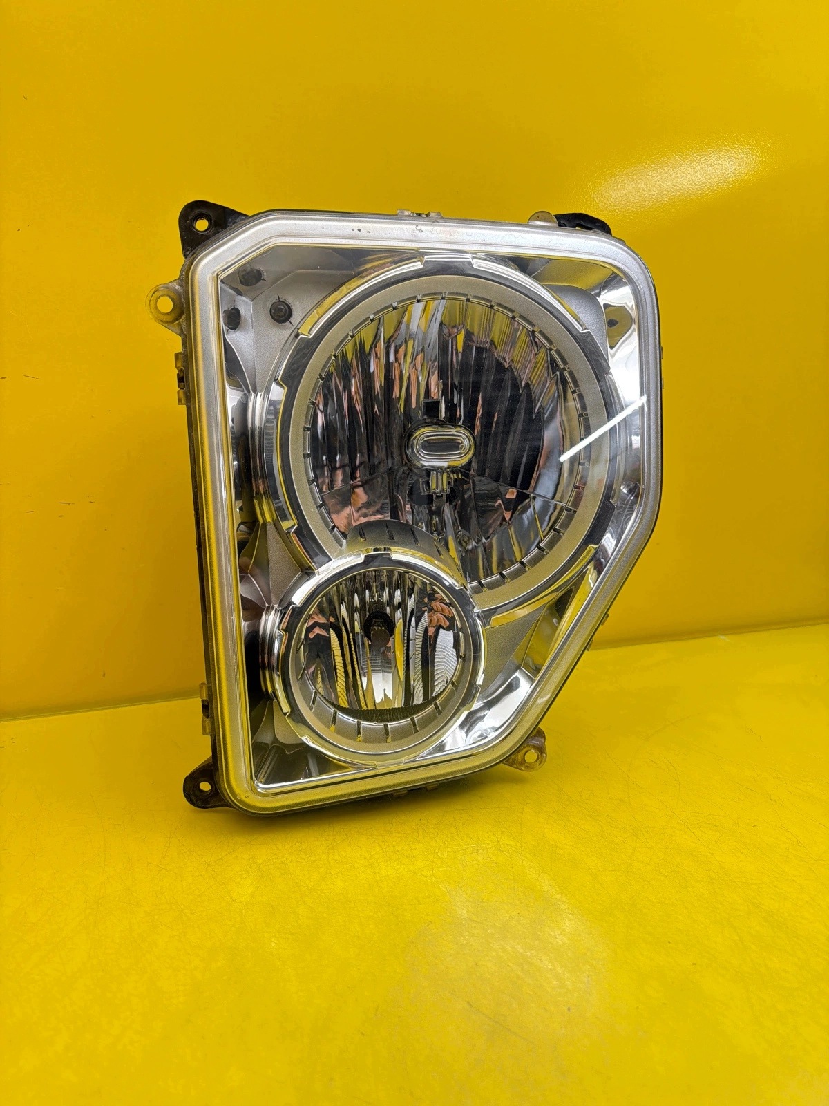 light left front Jeep LIBERTY Cherokee KK 2007-2012