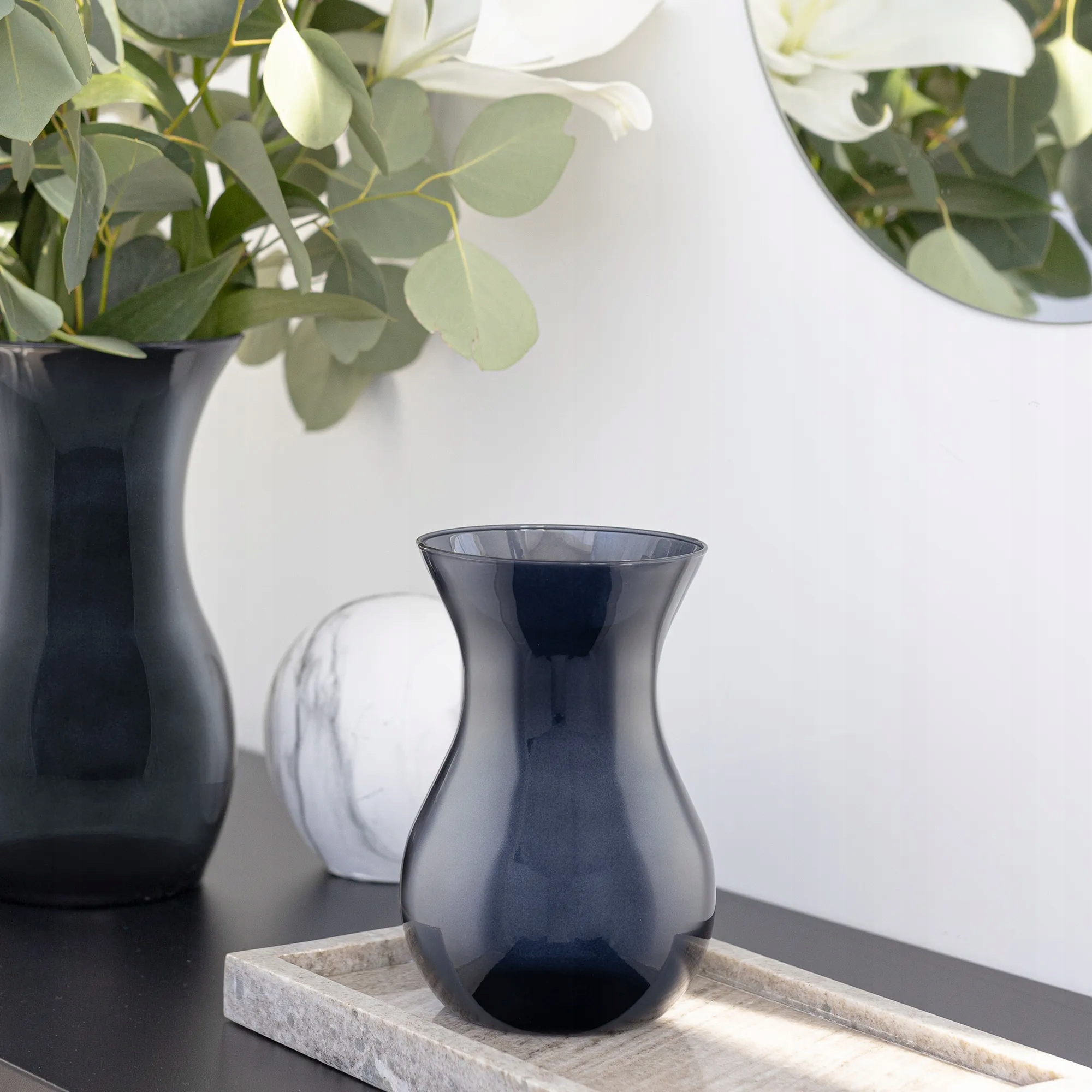 WAZON Szklany Na Stół DEKORACJA DO DOMU BIURA H 18 cm GRANATOWY Flakon Marka Trend for Home