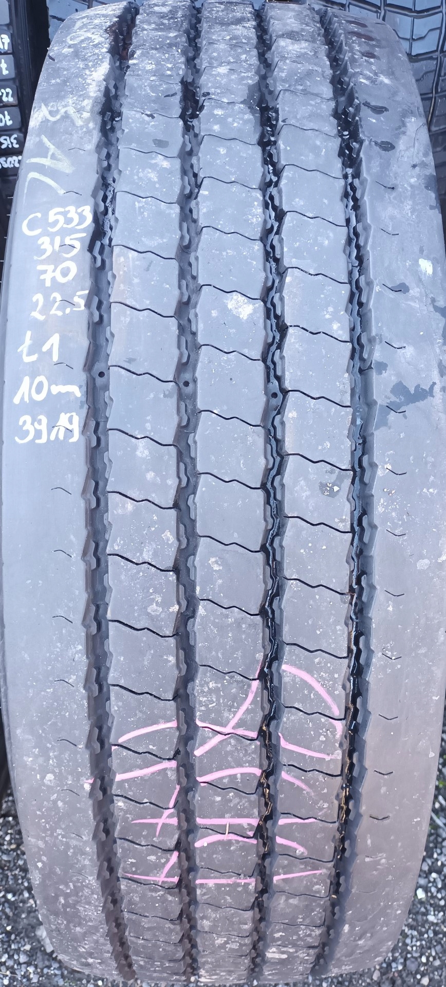 315 / 70R22,5 (C533) PIRELLI FR: 01. 10 мм