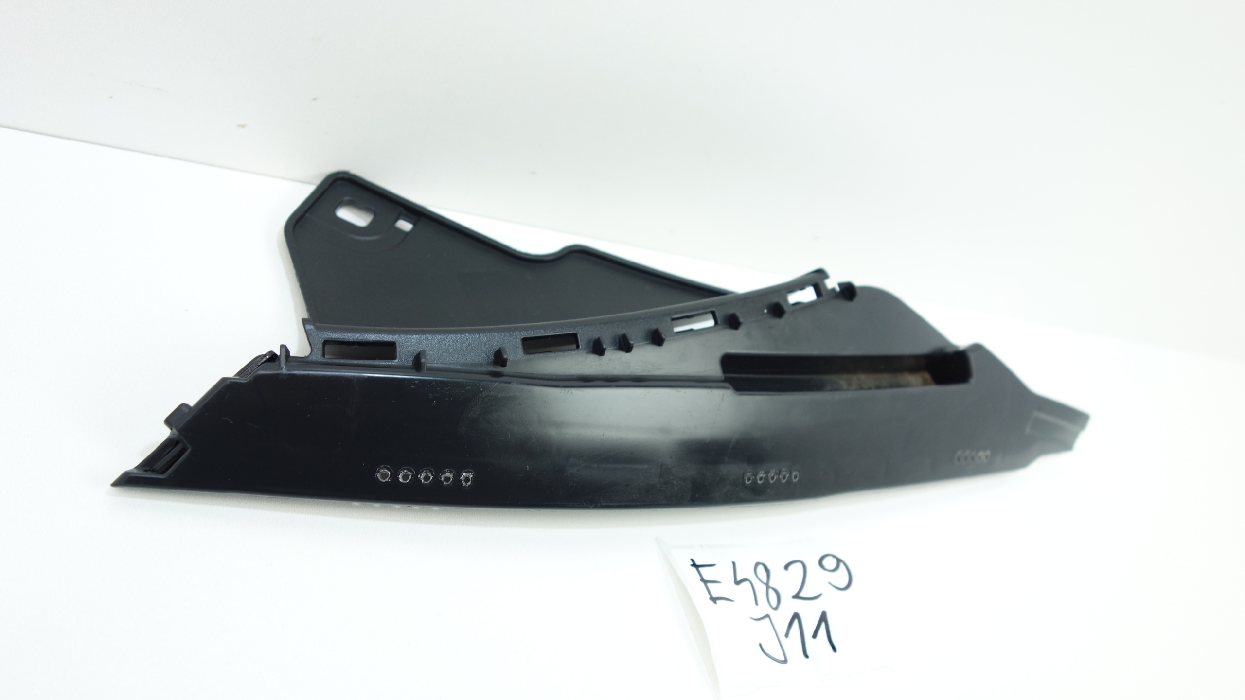 bumper bracket right front MERCEDES B KLASA W247 A2478856400