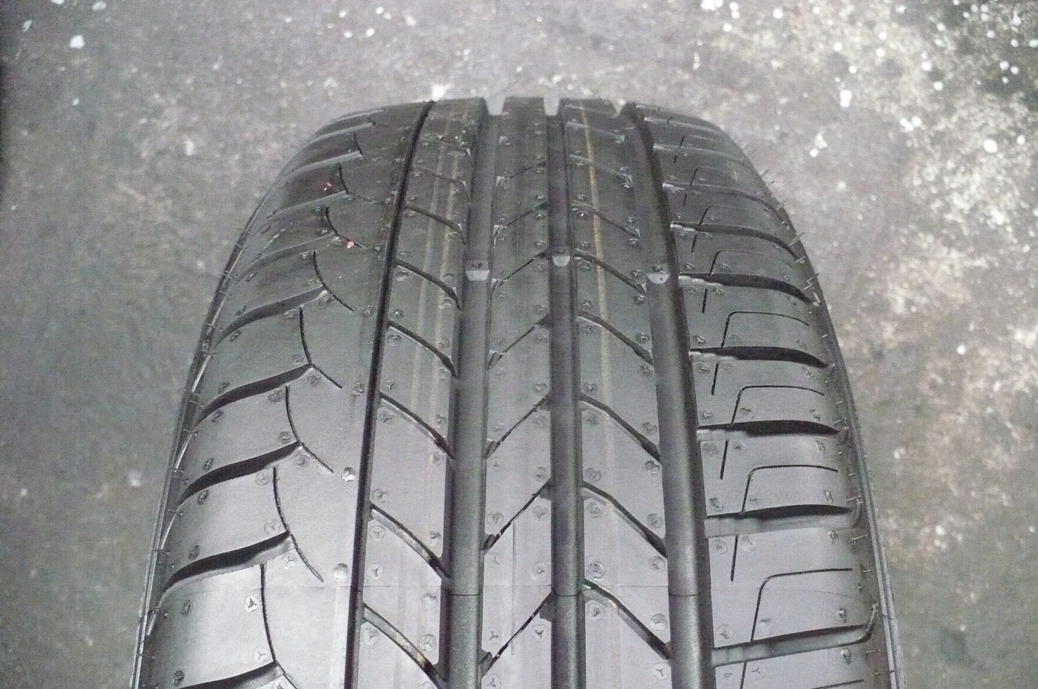 Goodyear Duragrip 185/65R15 Nová 2023