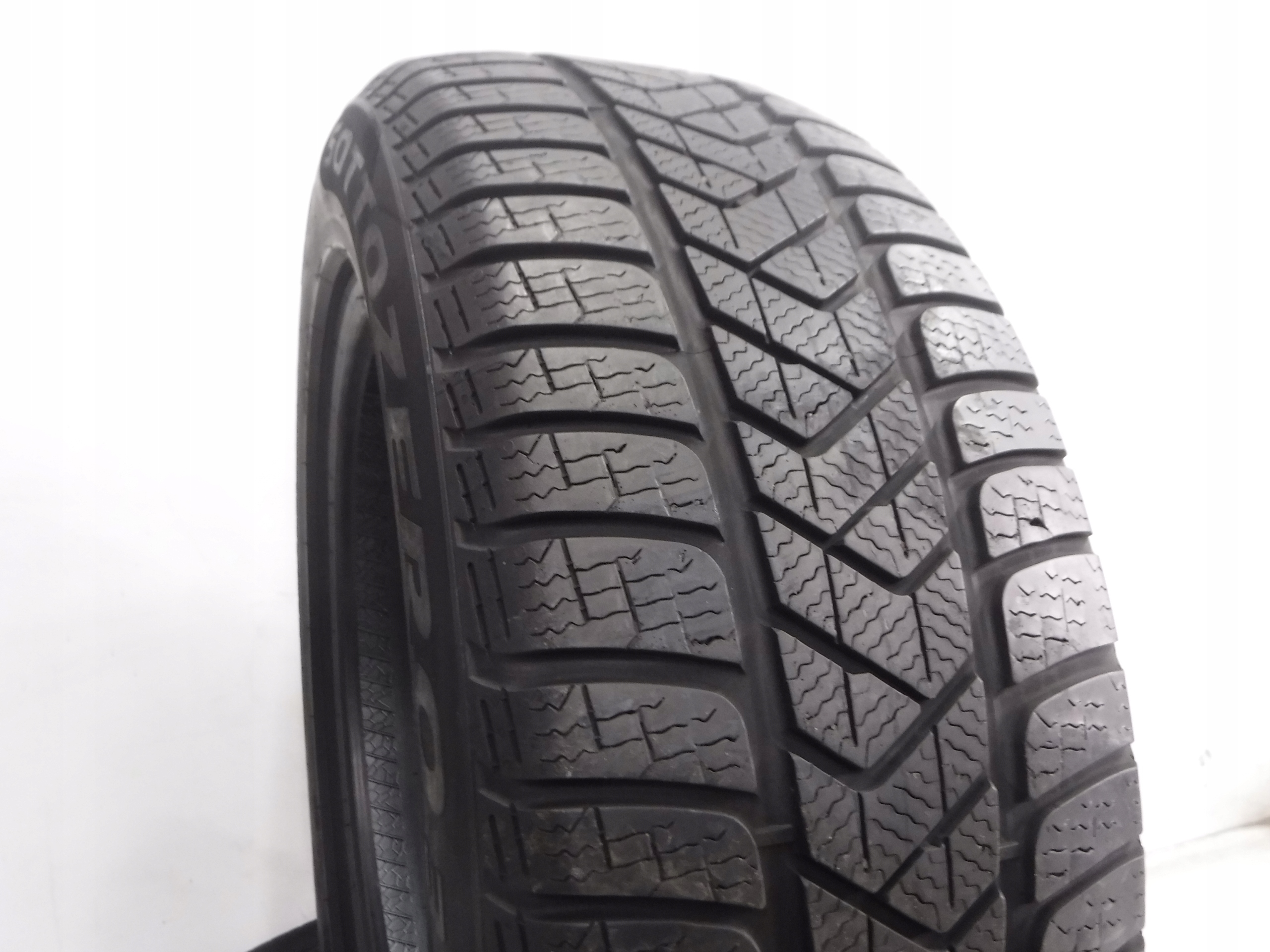 OPONY ZIMOWE PIRELLI WINTER SOTTOZERO 3 225/55/17 101V M+S Model Winter SottoZero 3