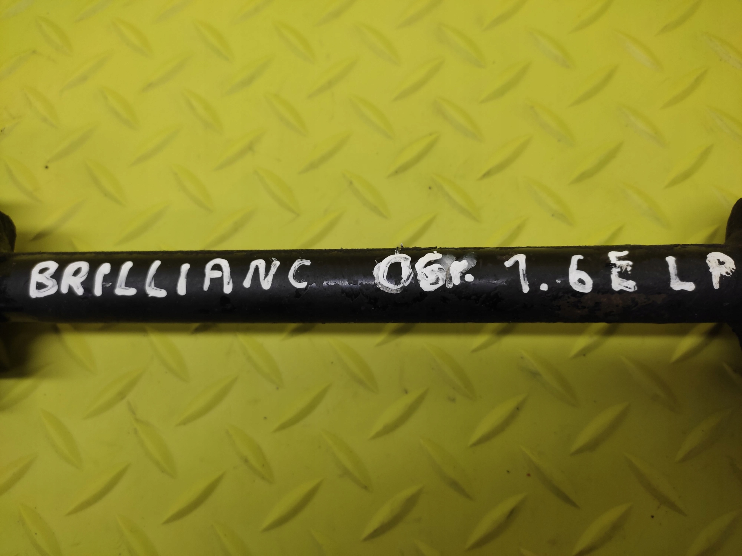 BRILLIANCE BS6 1.6 Querlenker links vorne