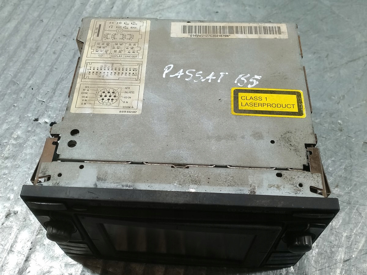 радио vw PASSAT B5 3B0035191G