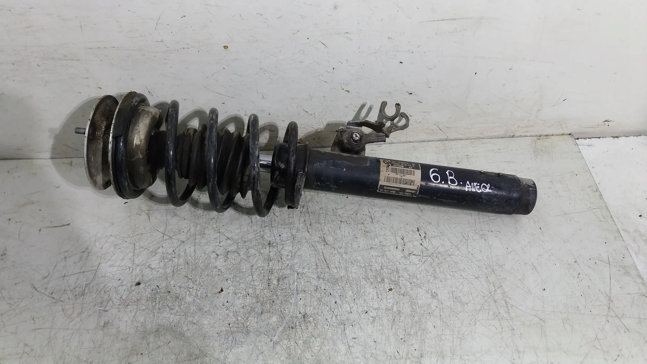 shock absorber front right 6789574 BMW X1 E84 N47