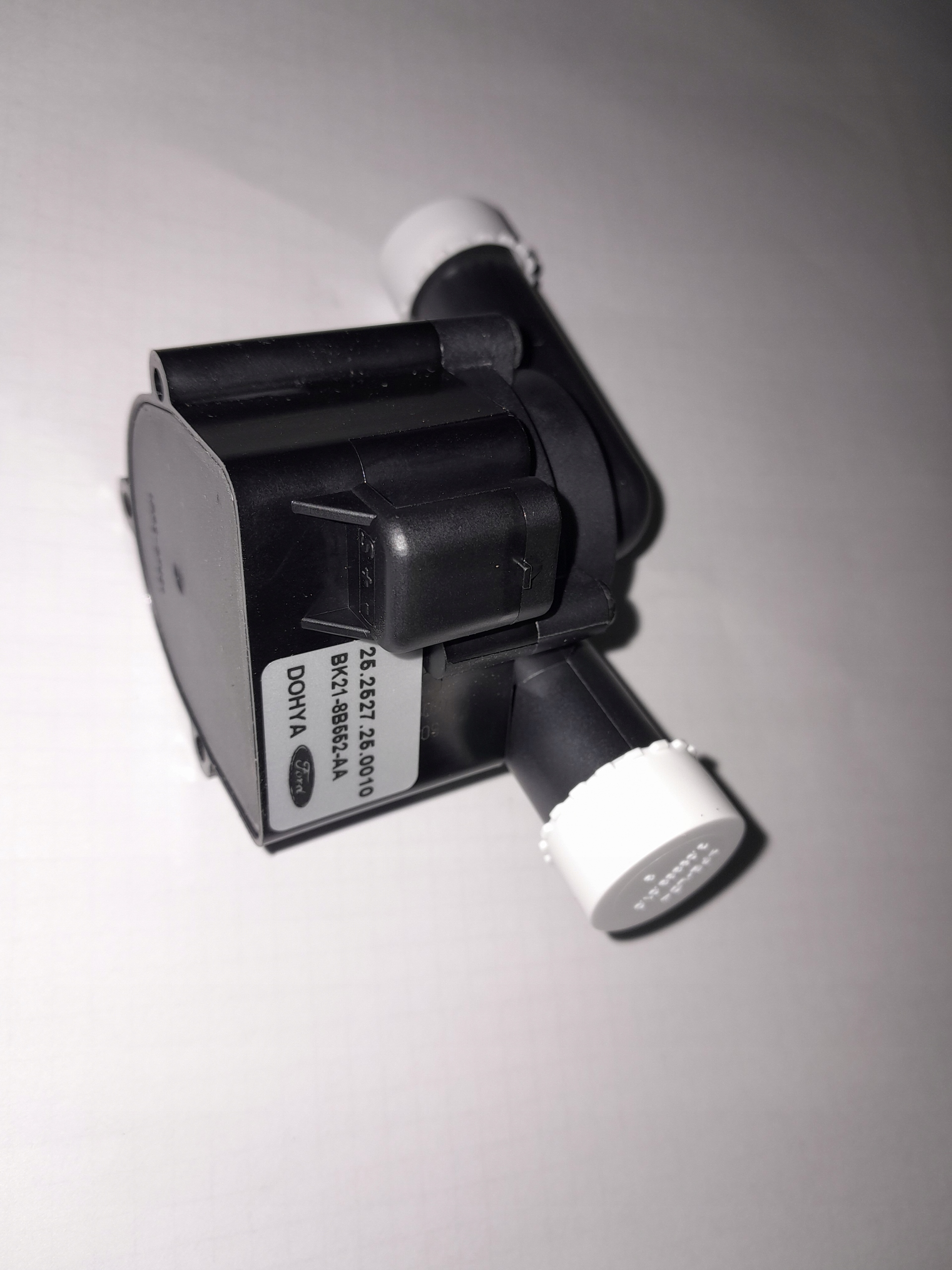 POMPKA WODY WEBASTO FORD TRANSIT CUSTOM BK218B552