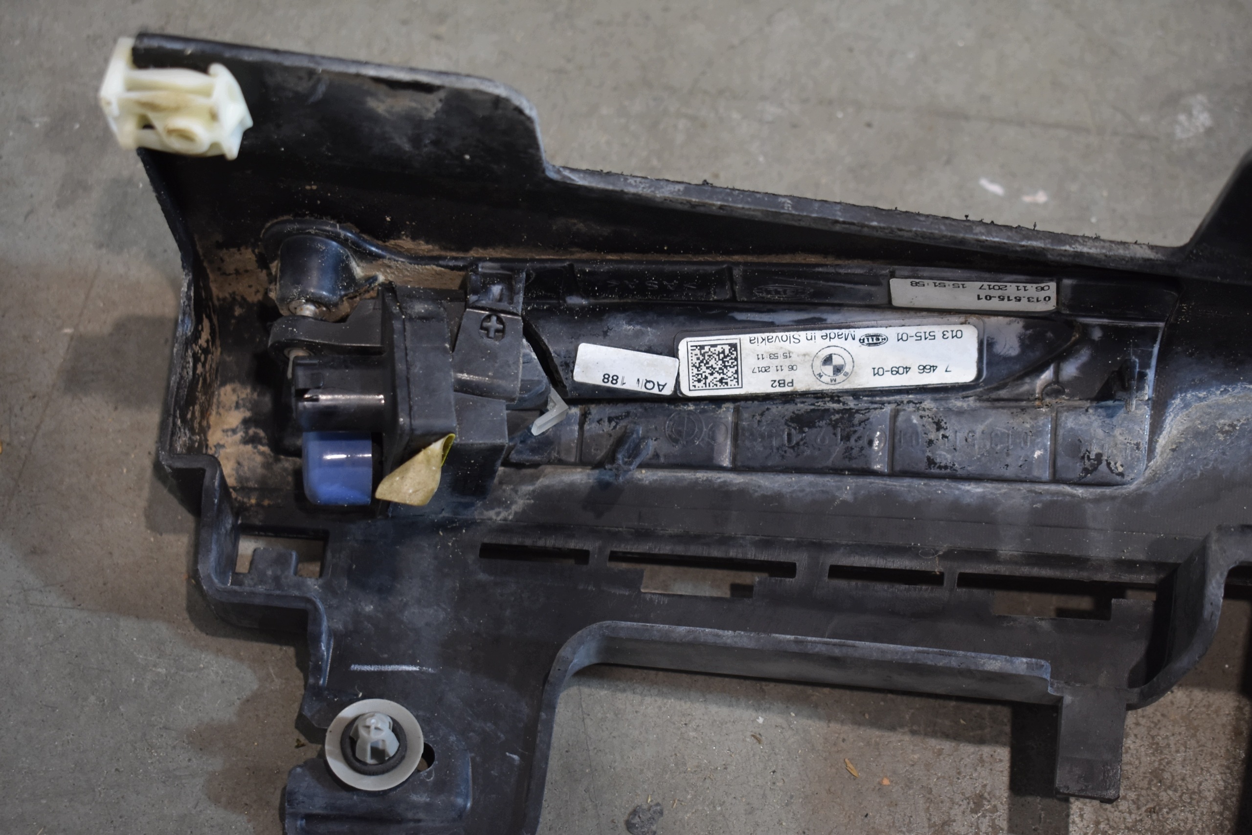 perfect condition moulding threshold left + LED BMW X3 G01 1