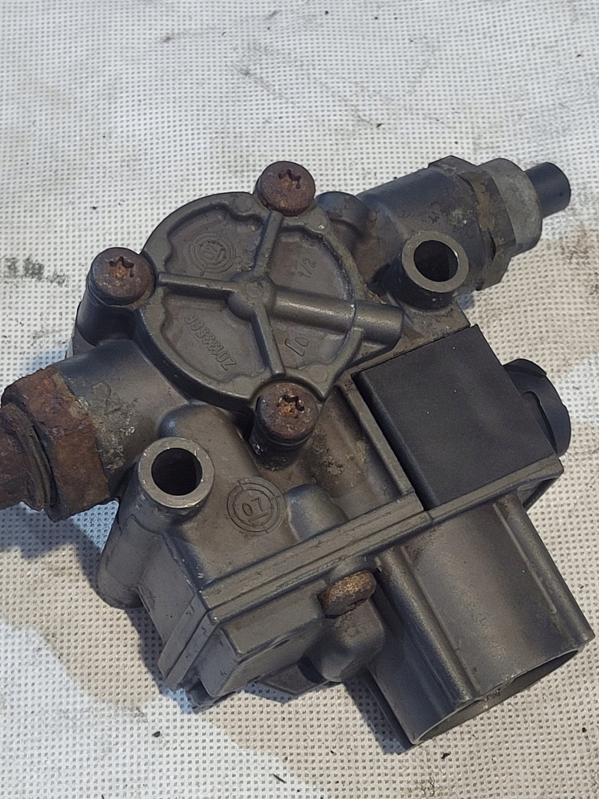 Sensor MODULATOR ABS Z013356R IVECO STRALIS 450 E5 07r