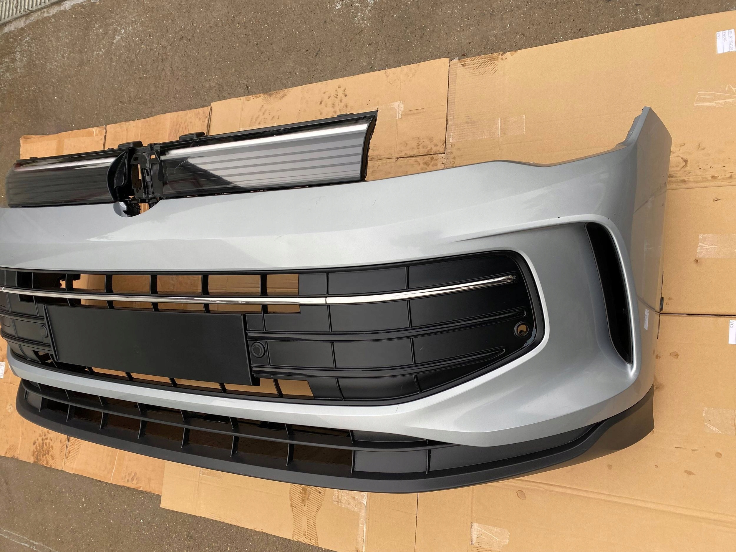 VW TIGUAN III 571 complete bumper front front grill LED 6x PDC LM7P