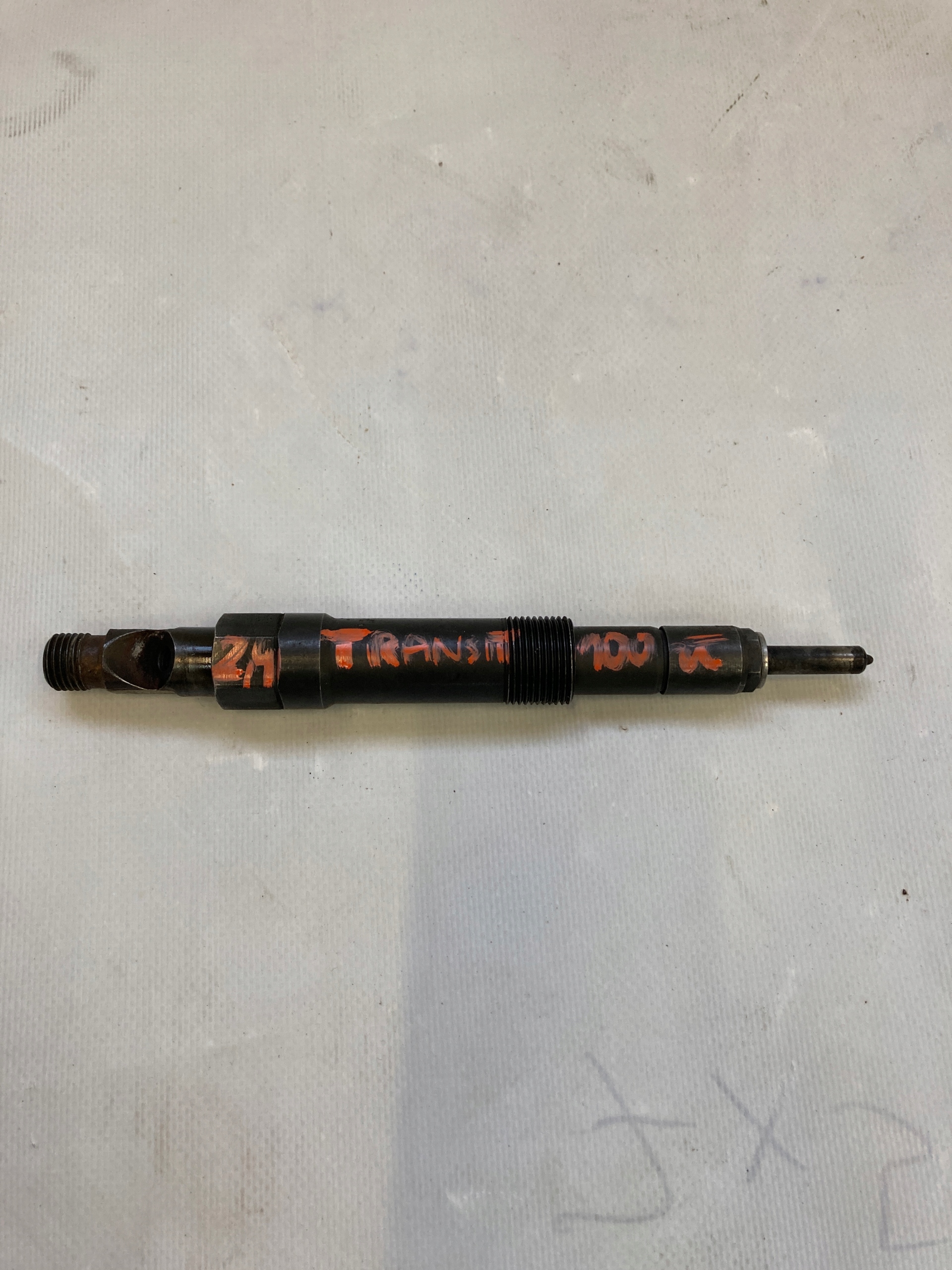 TRANSIT 2.4 TDDI 90KM injector nozzle Lucas