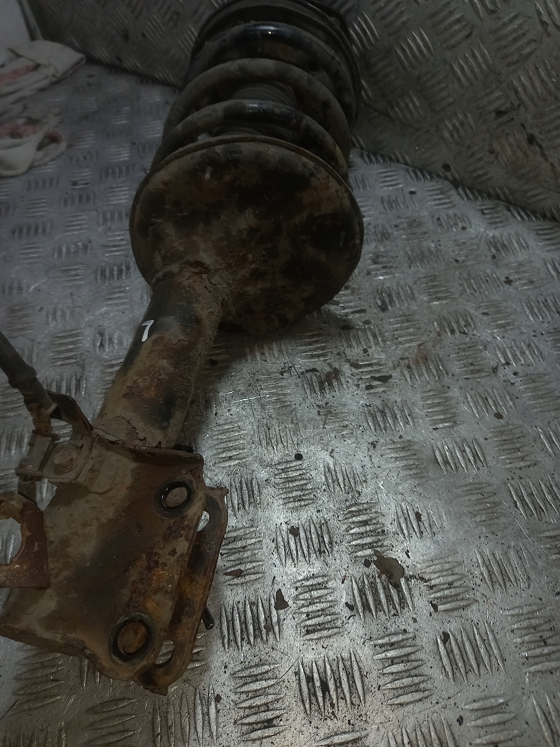 MCPERSON left front front KIA SPORTAGE 1 2.0 B