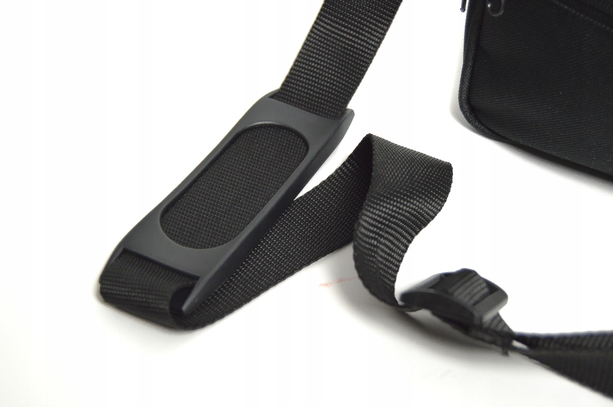 ZGRABNA MOCNA TORBA MĘSKA NA RAMIE LISTONOSZKA PL Cechy dodatkowe na ramię