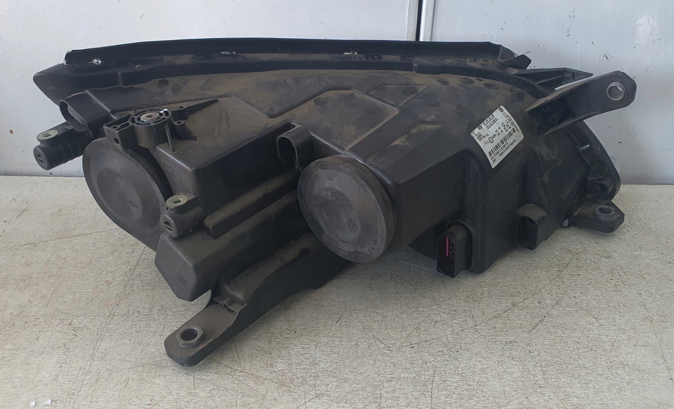 VW TIGUAN and 5N 07-11 light left front 5N1941031AB original
