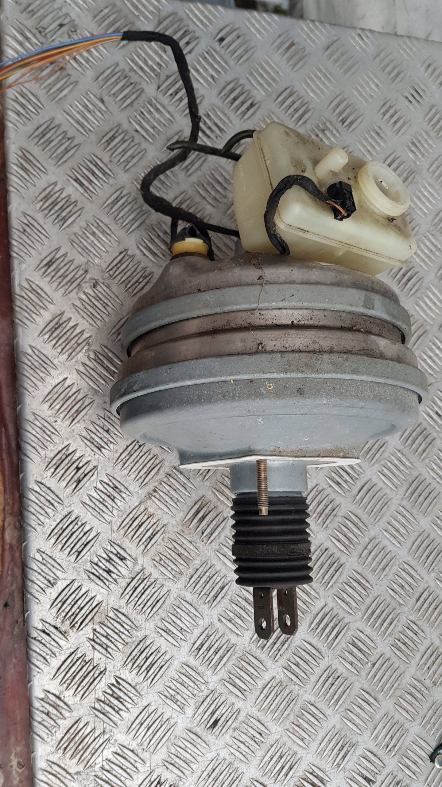 MERCEDES W220 servo Servofreno A0054302430