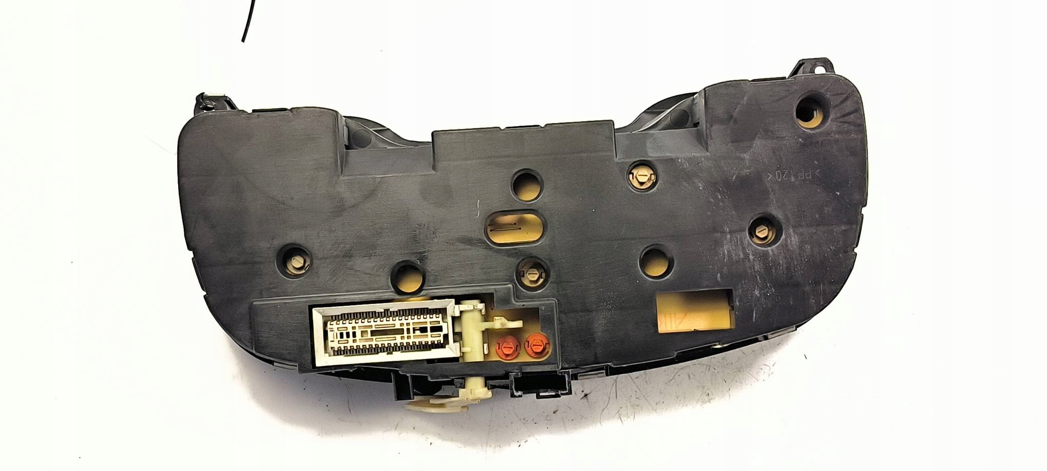dials clock 90228757 OPEL ZAFIRA A