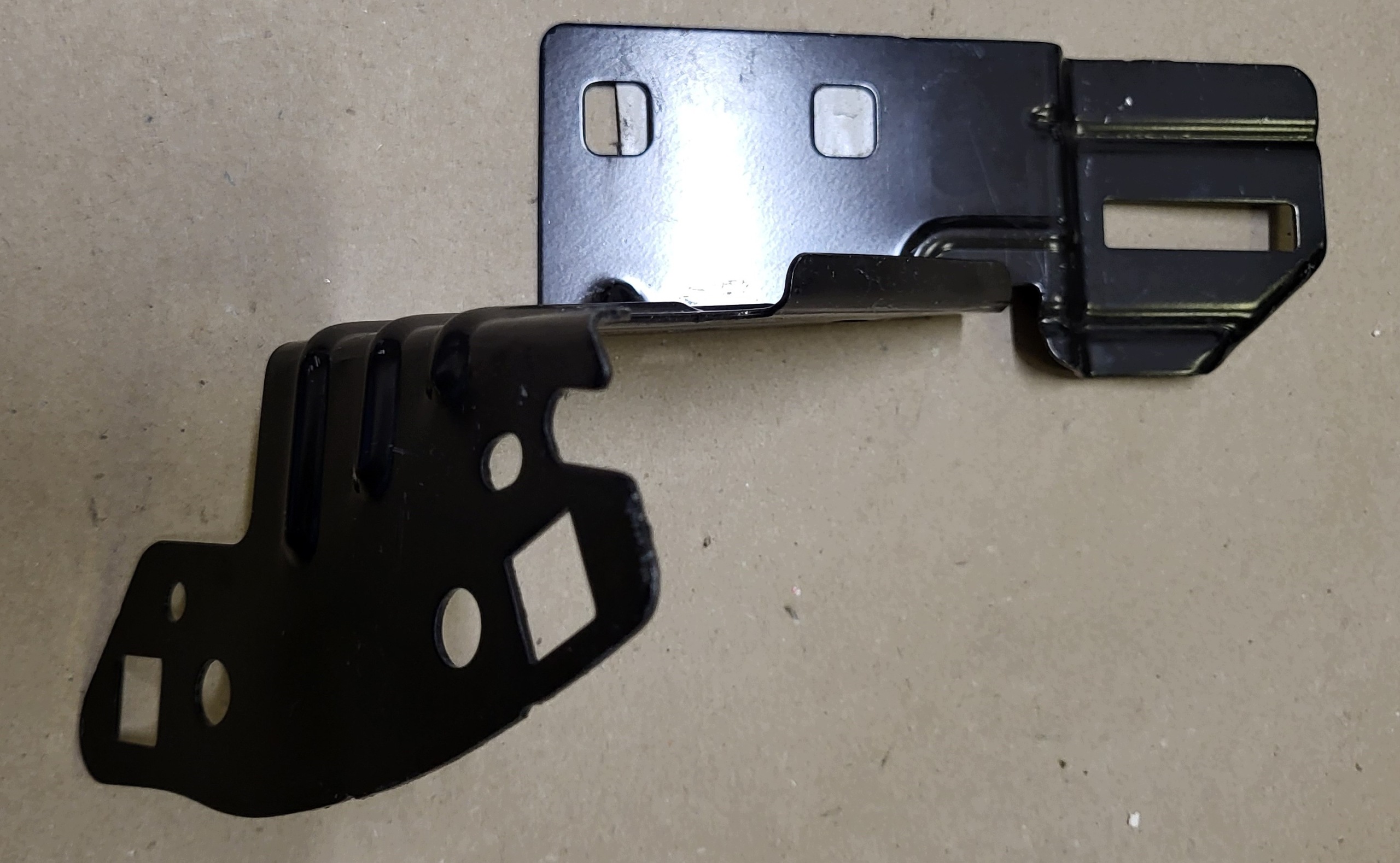support console étrier poignée aile droite avant PEUGEOT 208 12 OE neuf