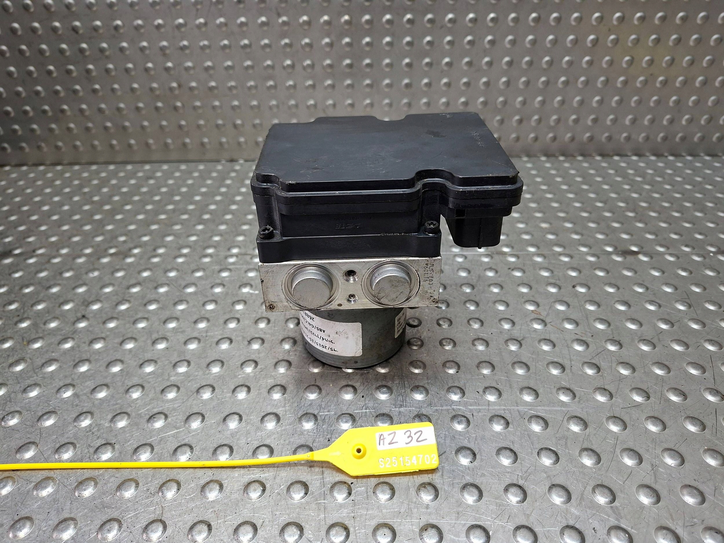 pump control unit ABS HYUNDAI I20 14- 58920-C8250 61589-45200