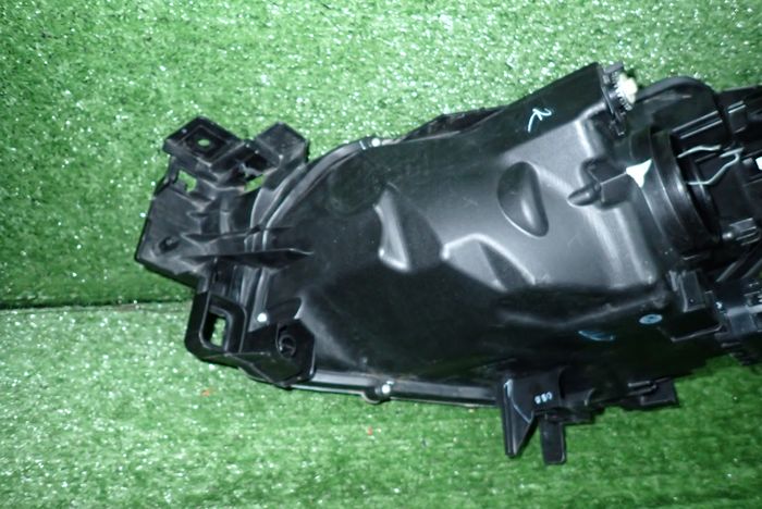 MAZDA 2 14- reflektor right light right