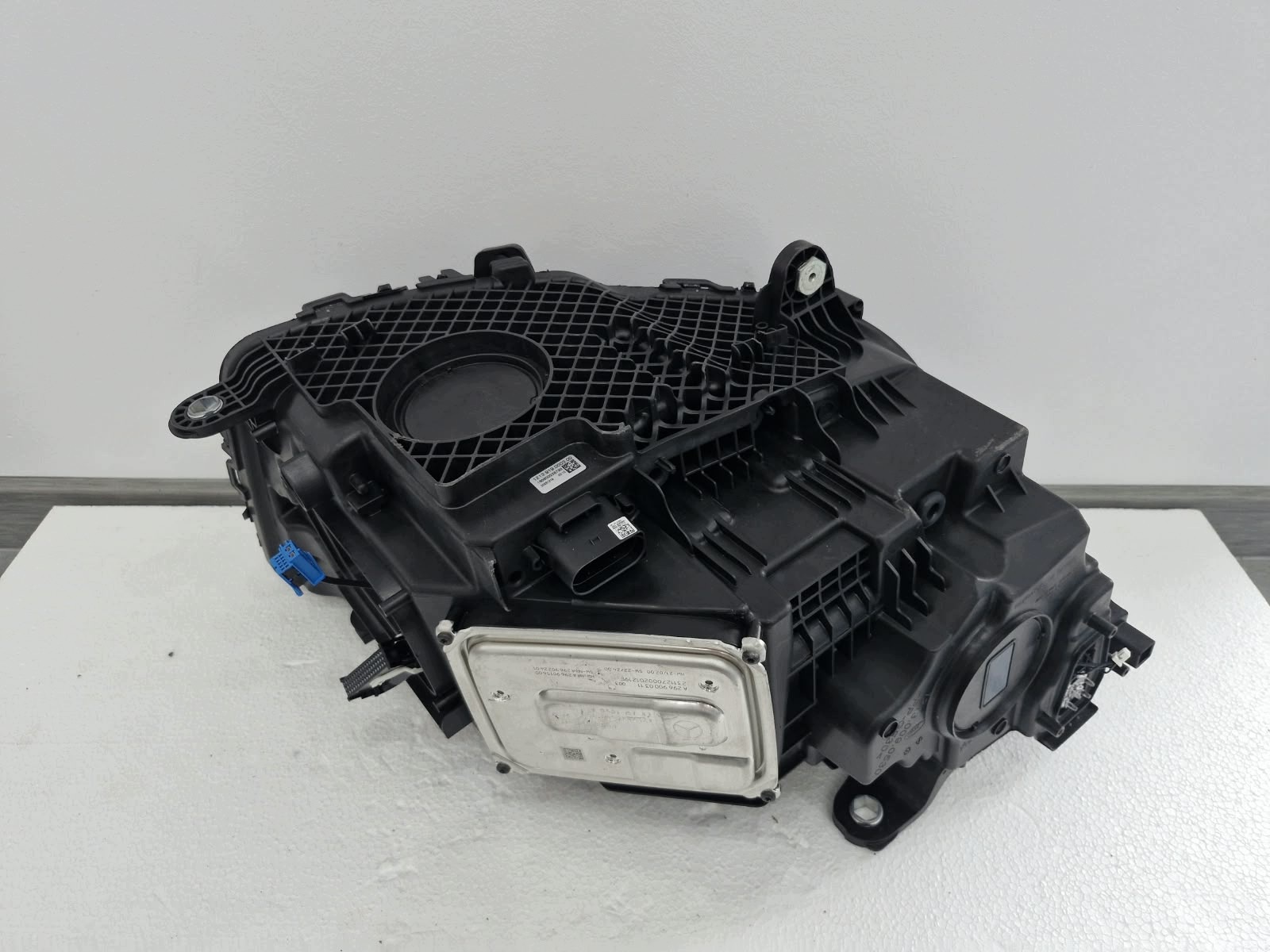 light left Mercedes GLC W254 Digital Light FULL LED